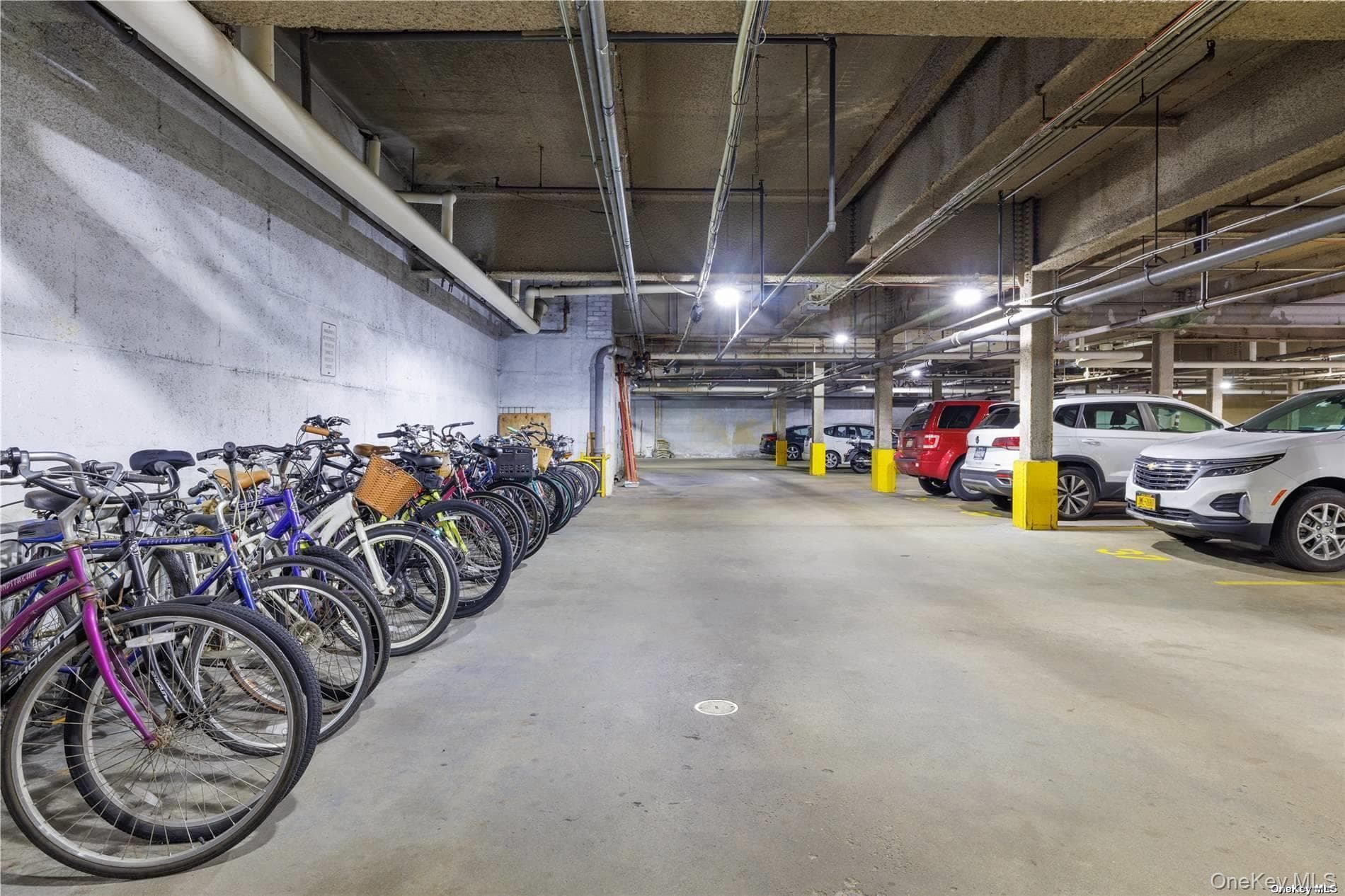 370 W Broadway Unit: 3M thumbnail 17