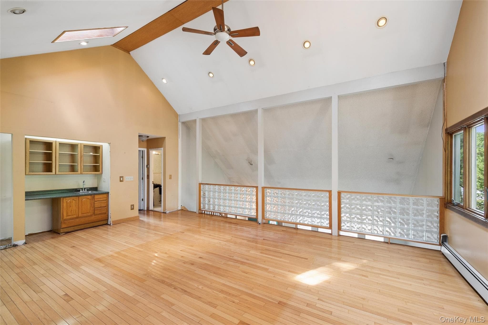 65 Morris Avenue thumbnail 21