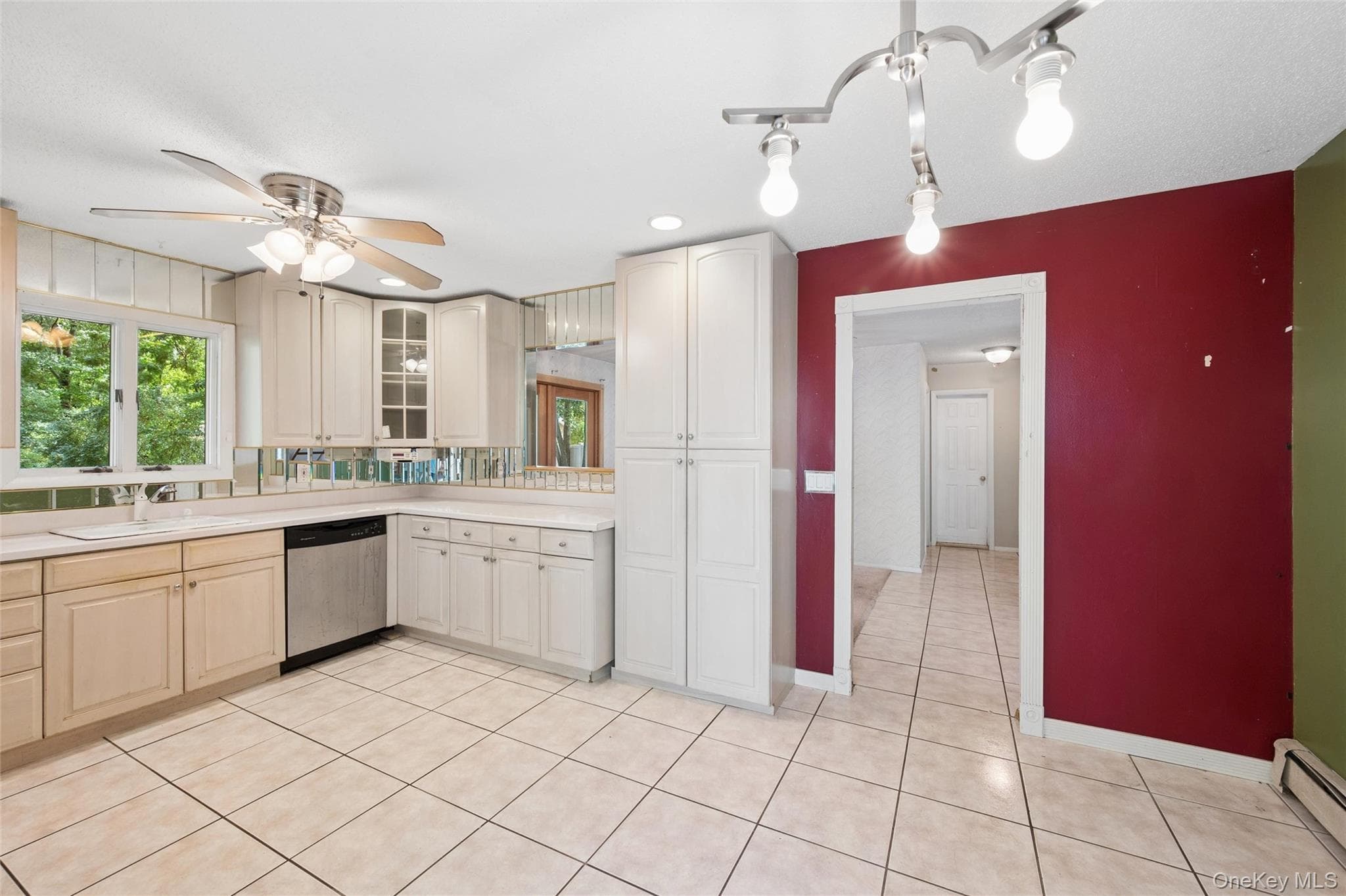 65 Morris Avenue thumbnail 13