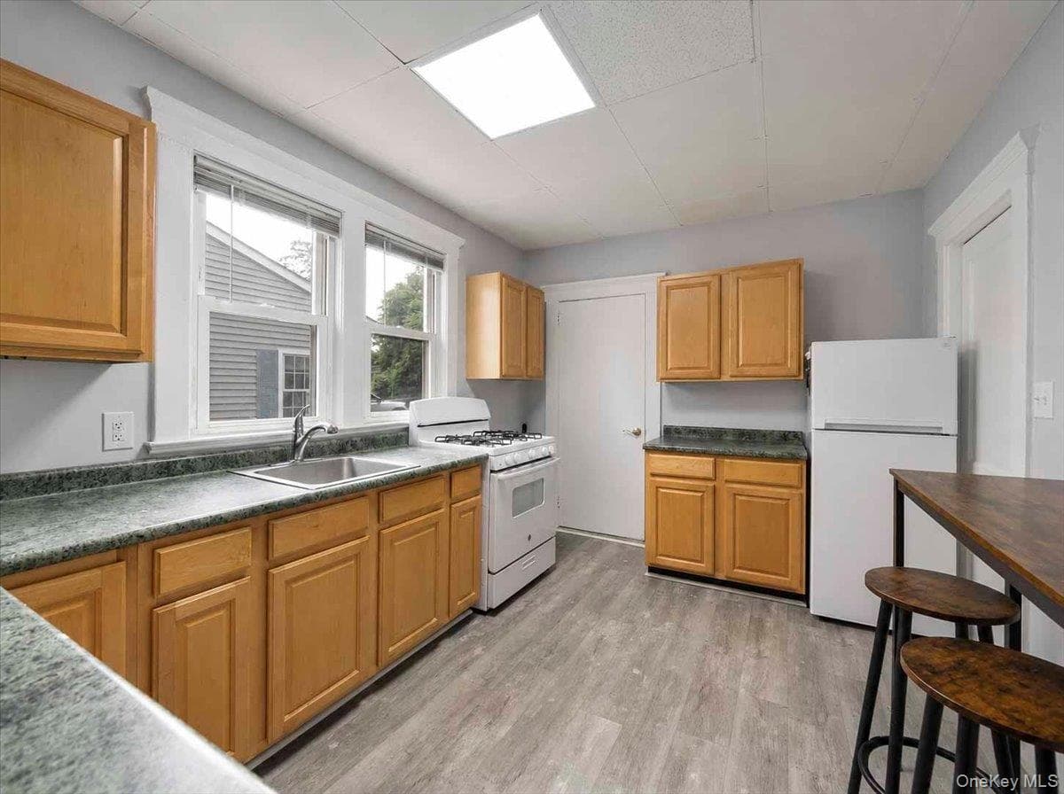 92 N Highland Avenue thumbnail 11