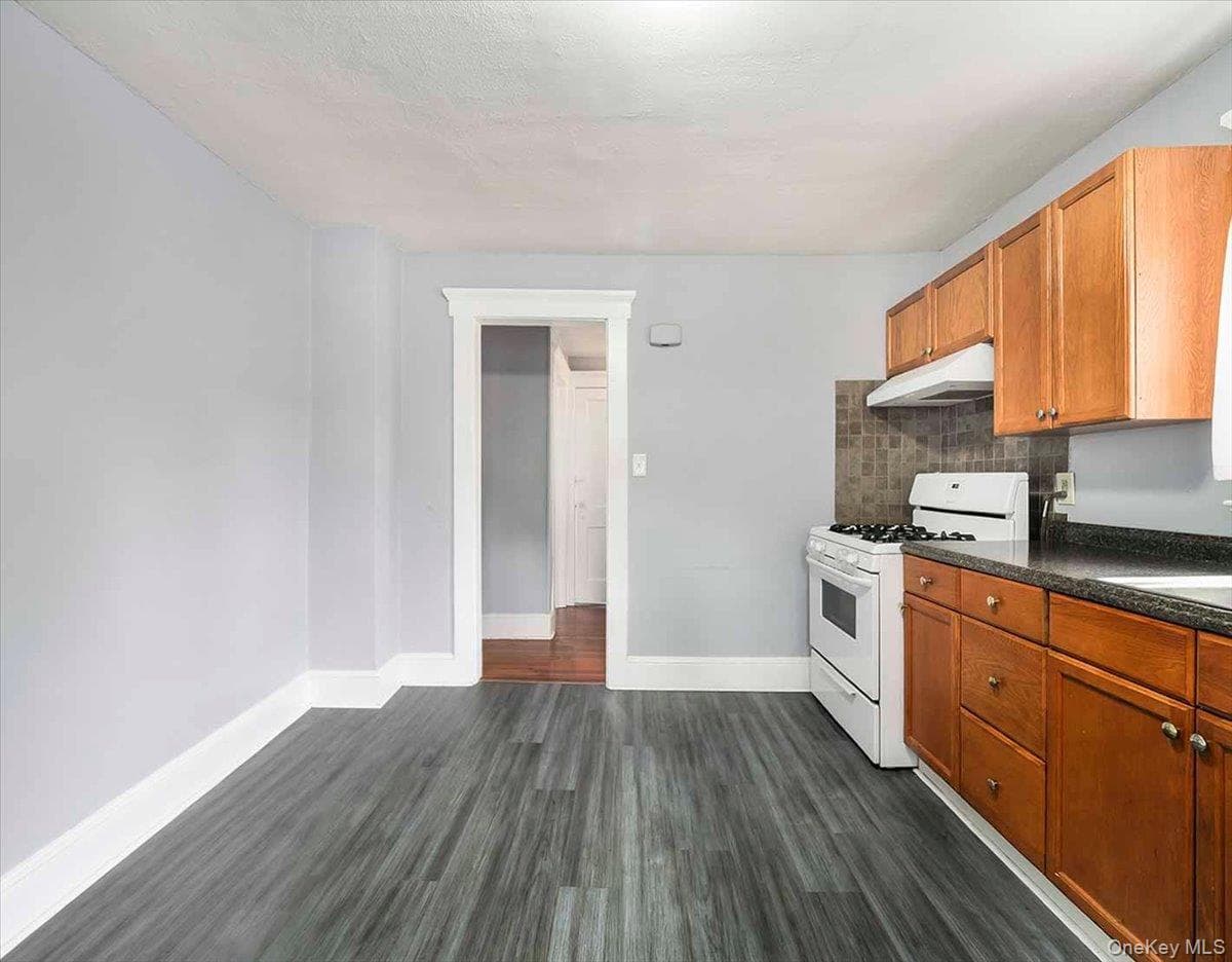 92 N Highland Avenue thumbnail 36