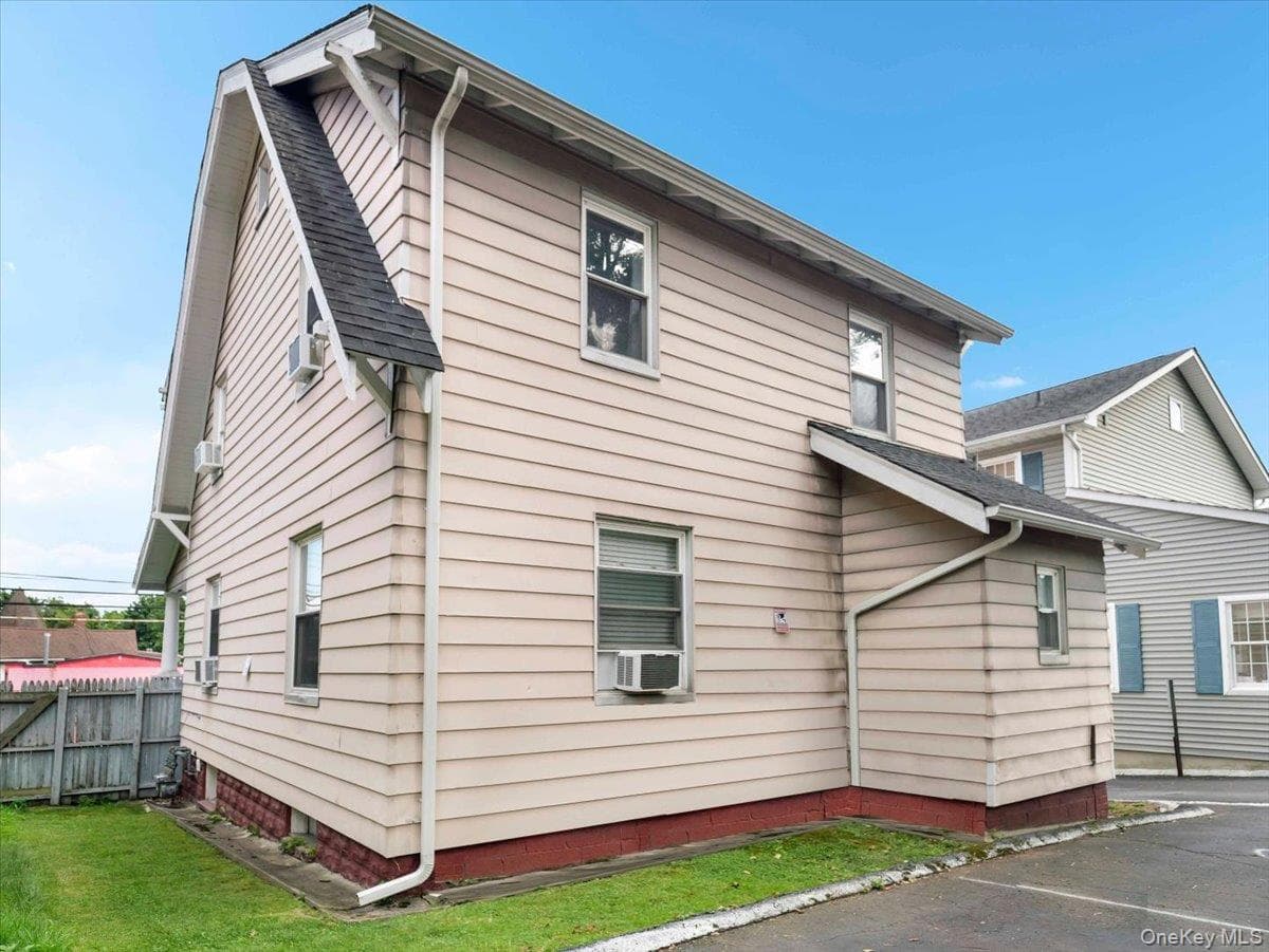 92 N Highland Avenue thumbnail 42