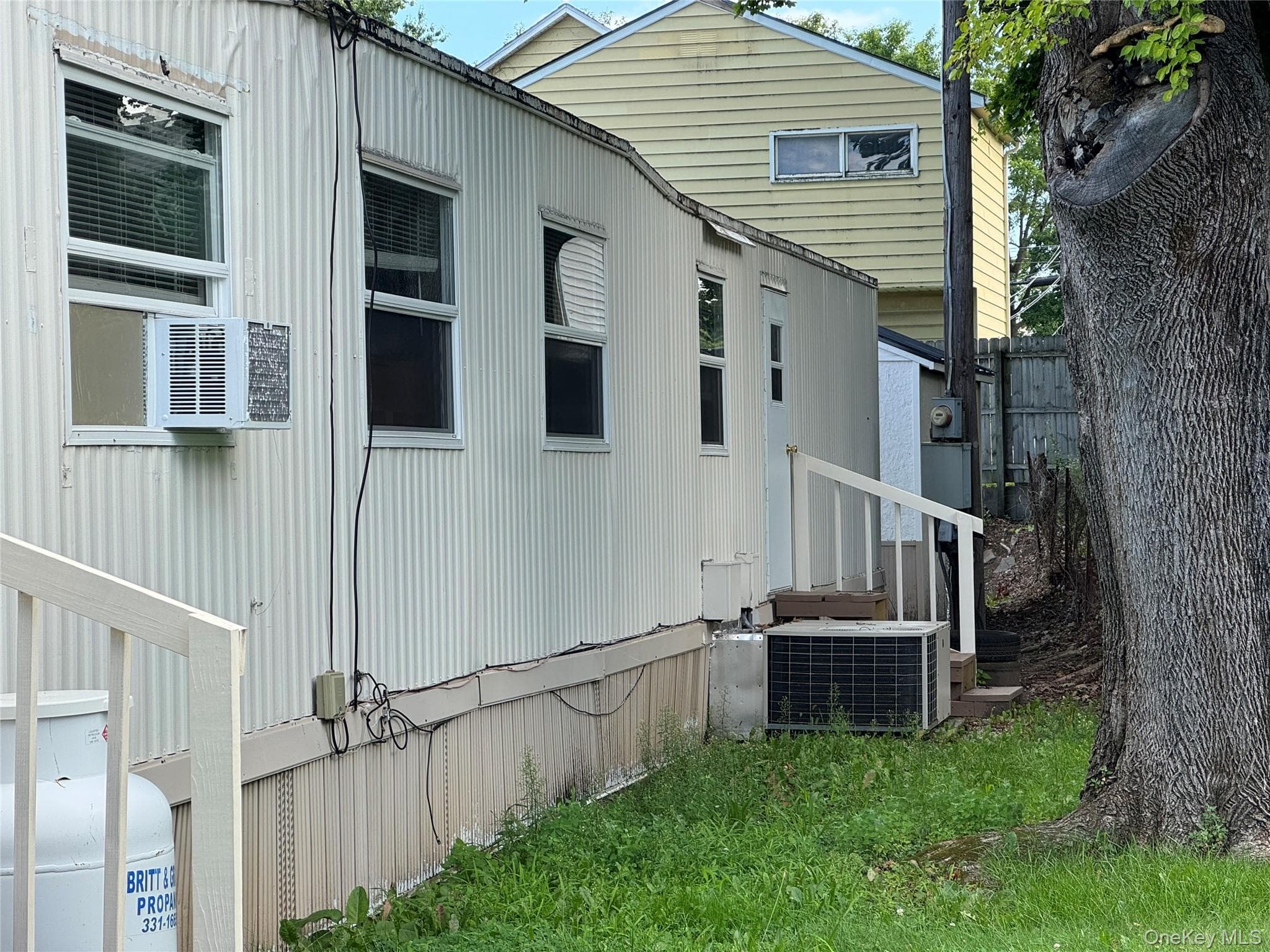 149 Schryver Street thumbnail 4