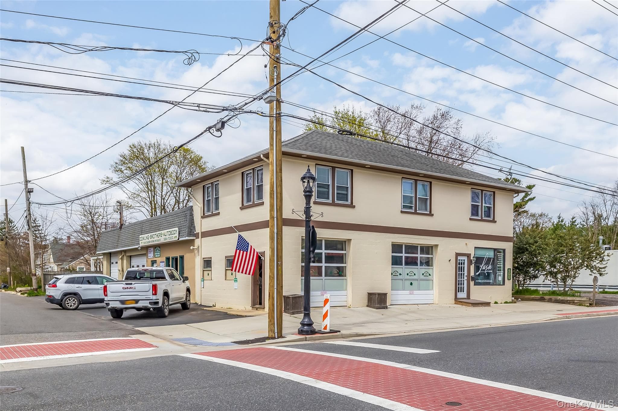 400 Lake Avenue thumbnail 2