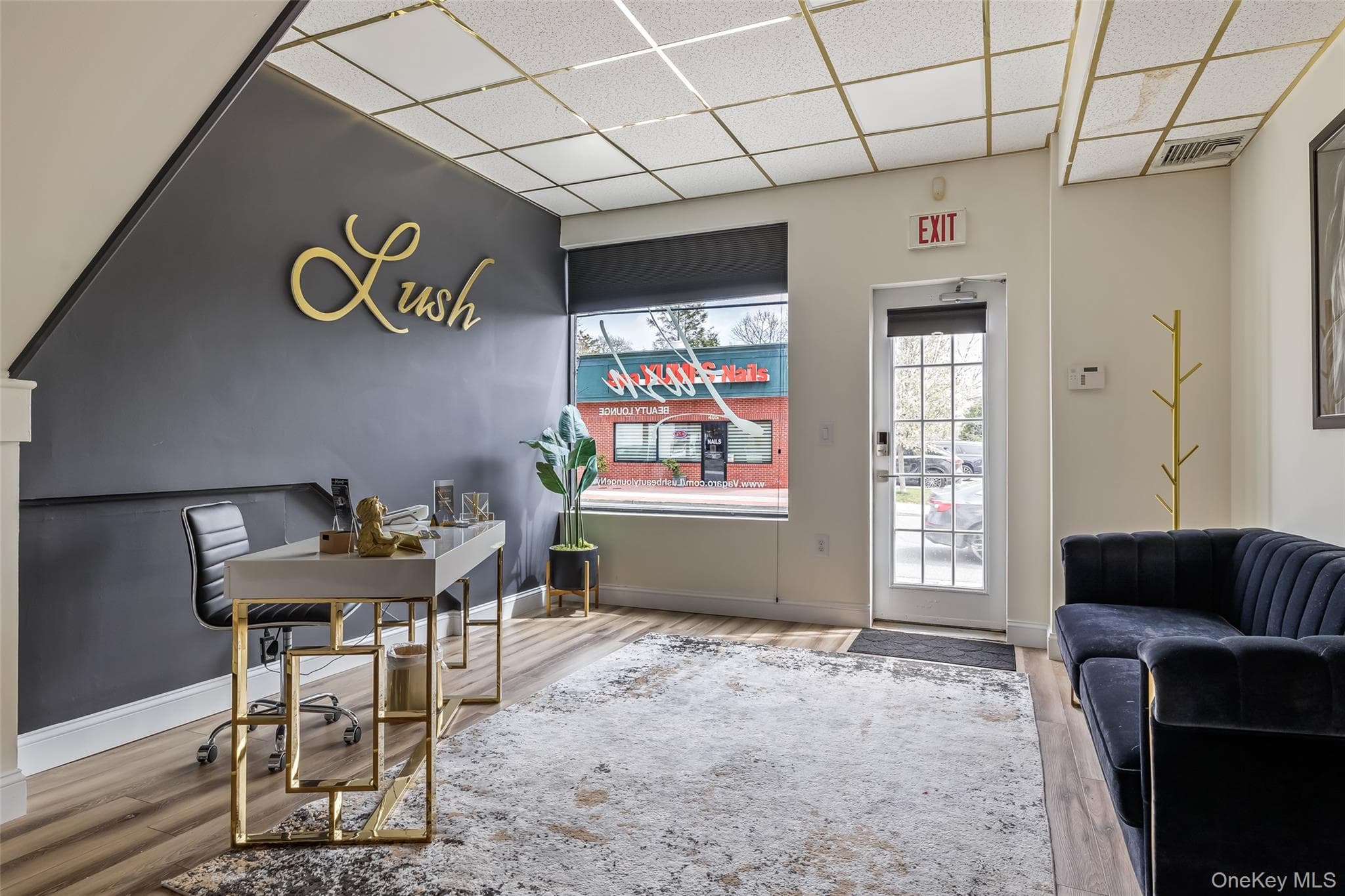 400 Lake Avenue thumbnail 18