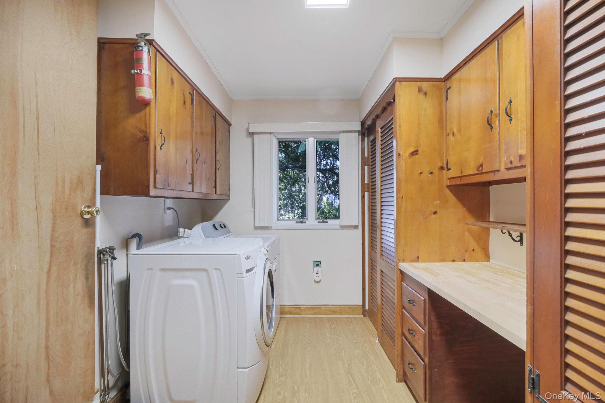 223 Connetquot Road thumbnail 29