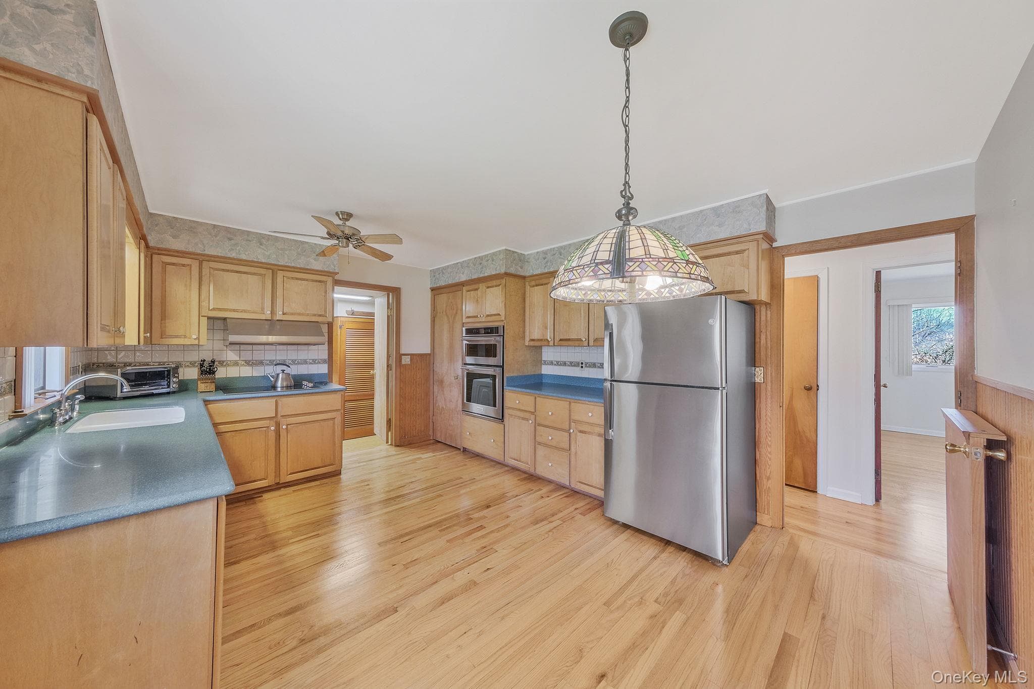 223 Connetquot Road thumbnail 13