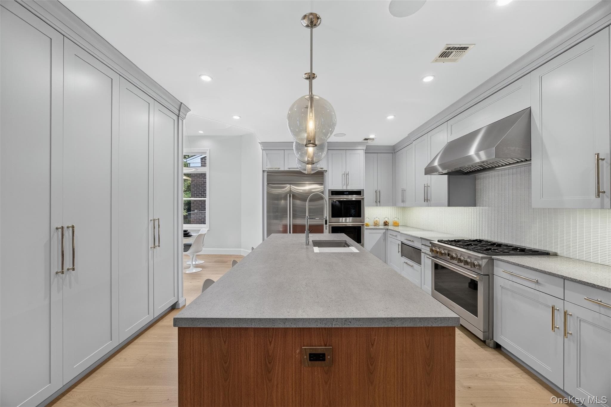 68 Kensington Circle thumbnail 11