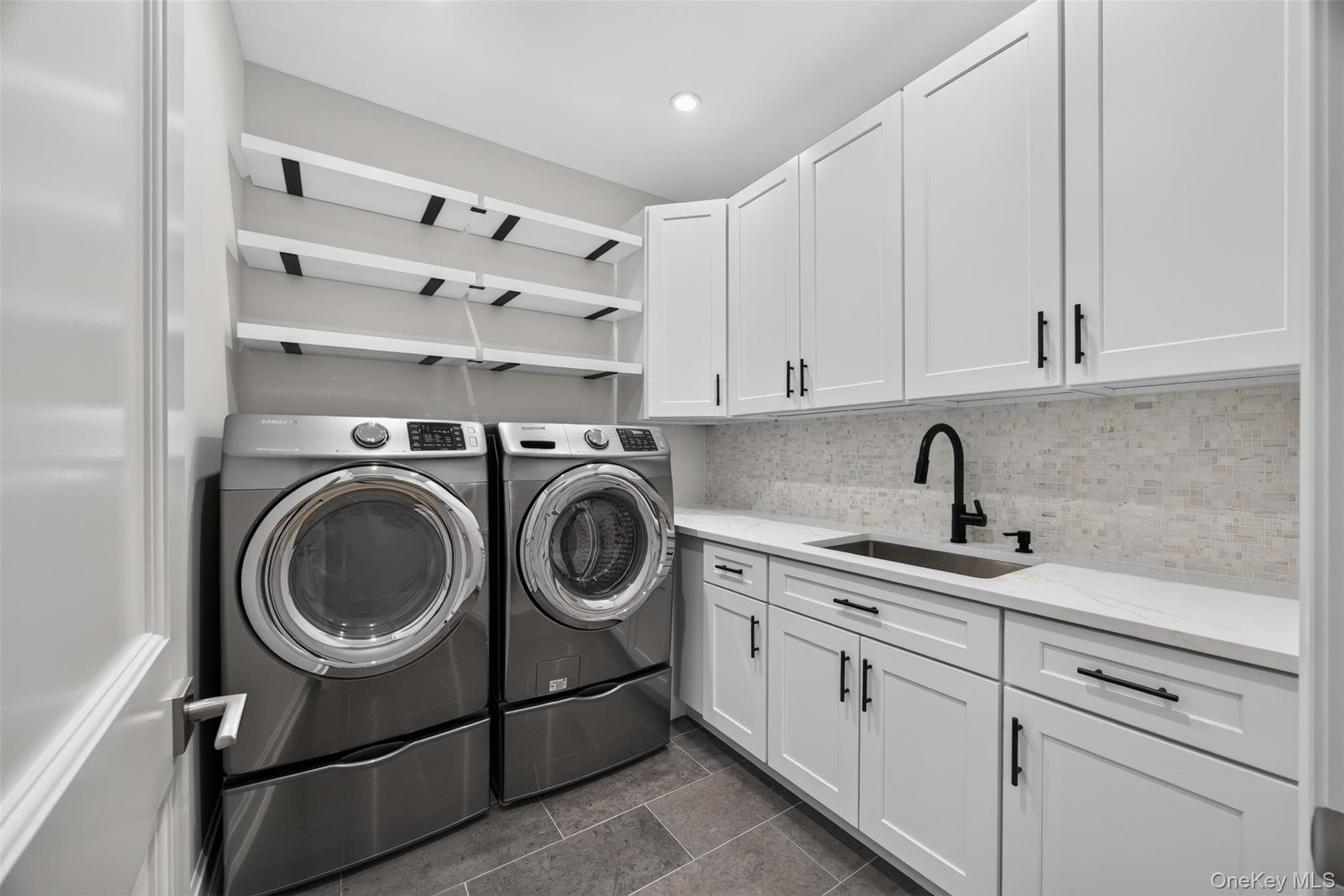 68 Kensington Circle thumbnail 13