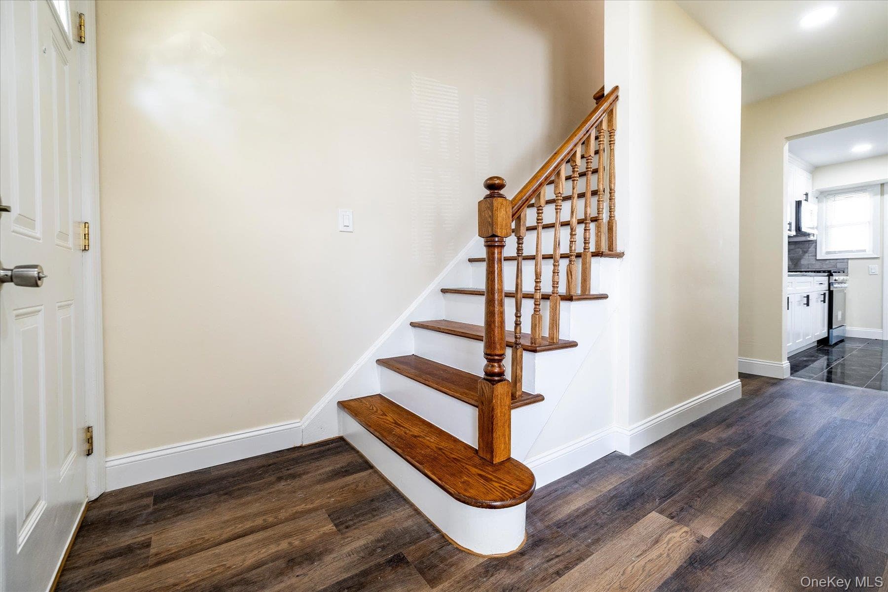 413 Greengrove Avenue thumbnail 15