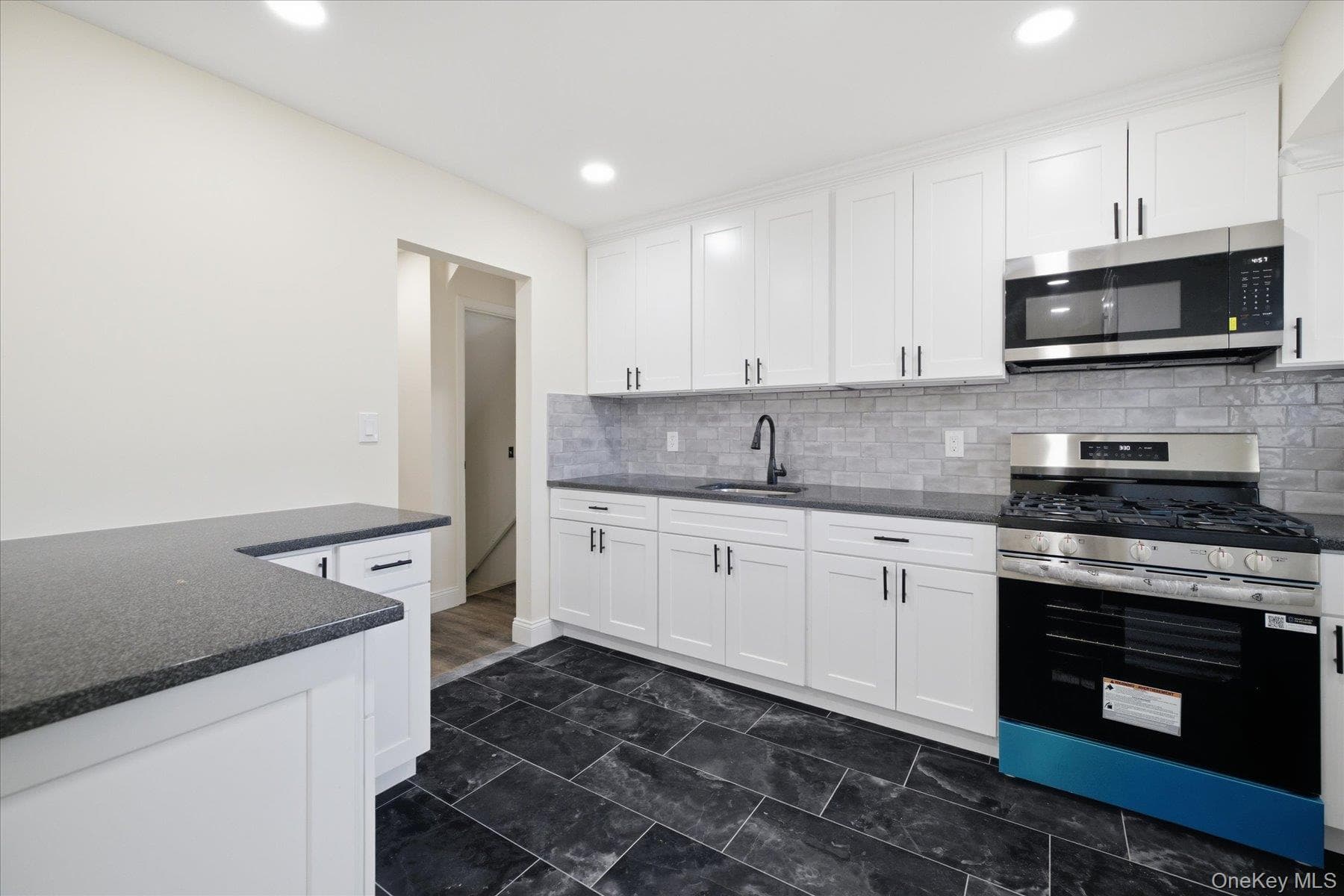 413 Greengrove Avenue thumbnail 29