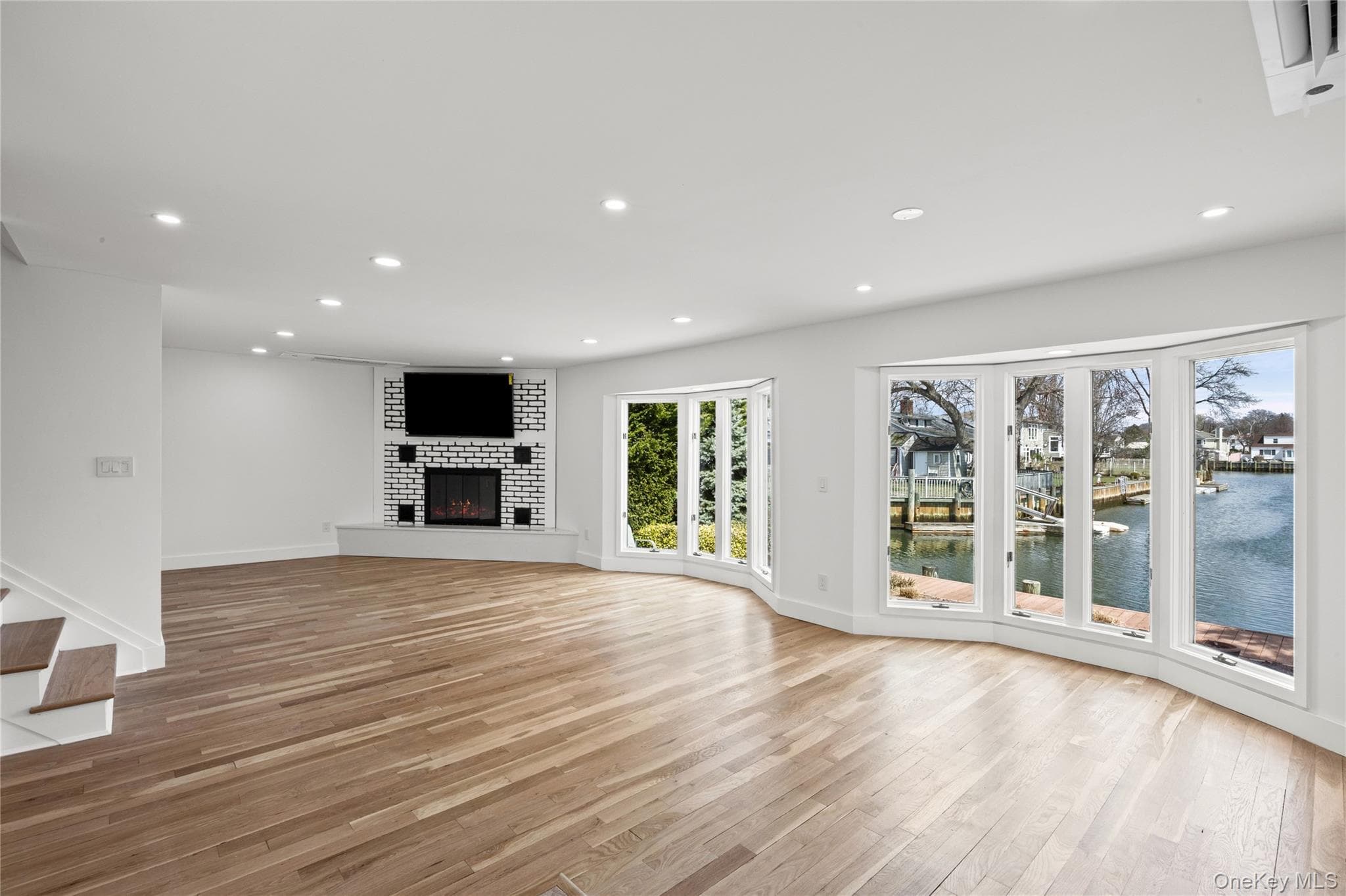119 Alhambra Road thumbnail 3
