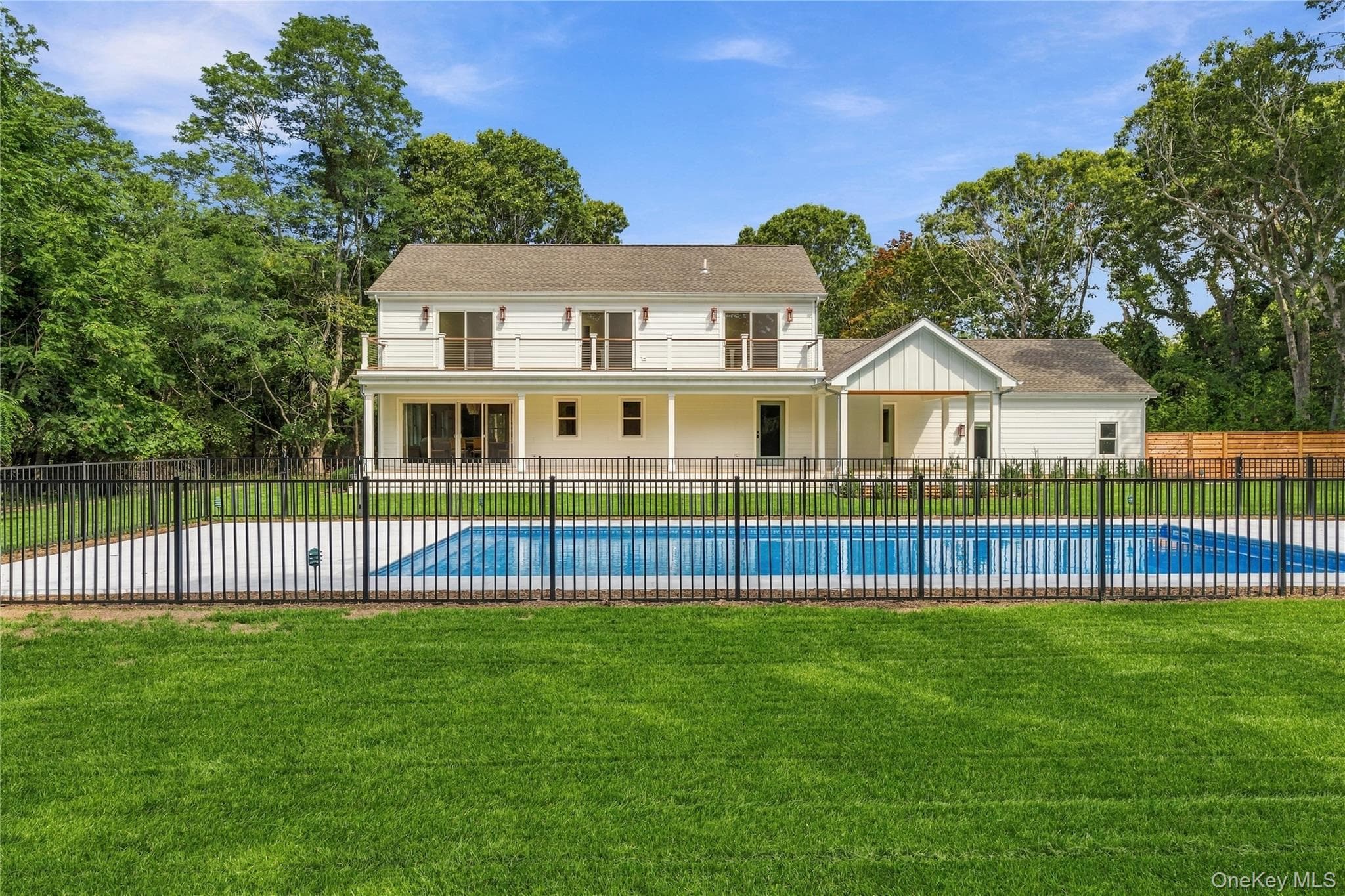 795 Bayview Avenue thumbnail 47