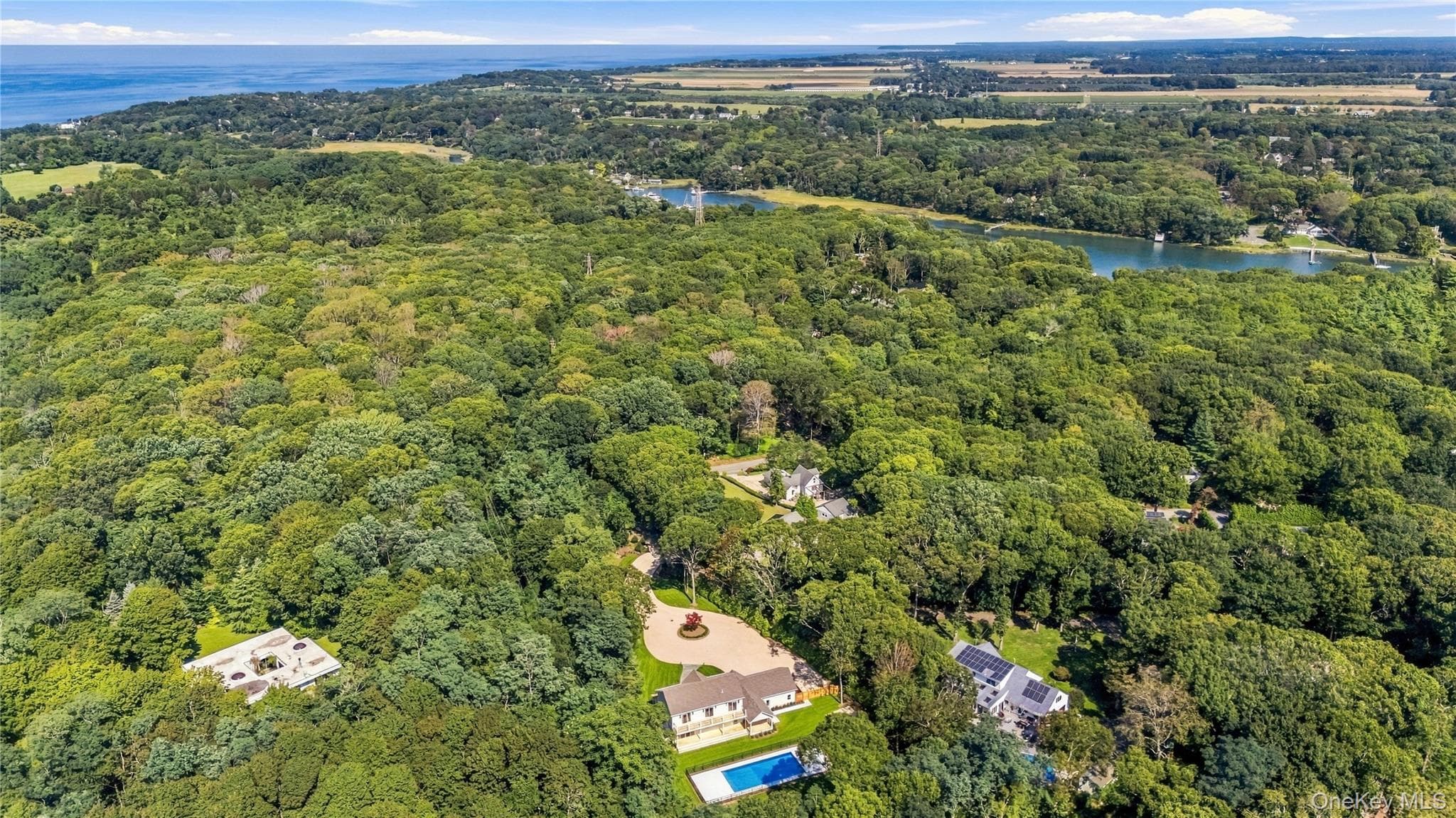 795 Bayview Avenue thumbnail 9