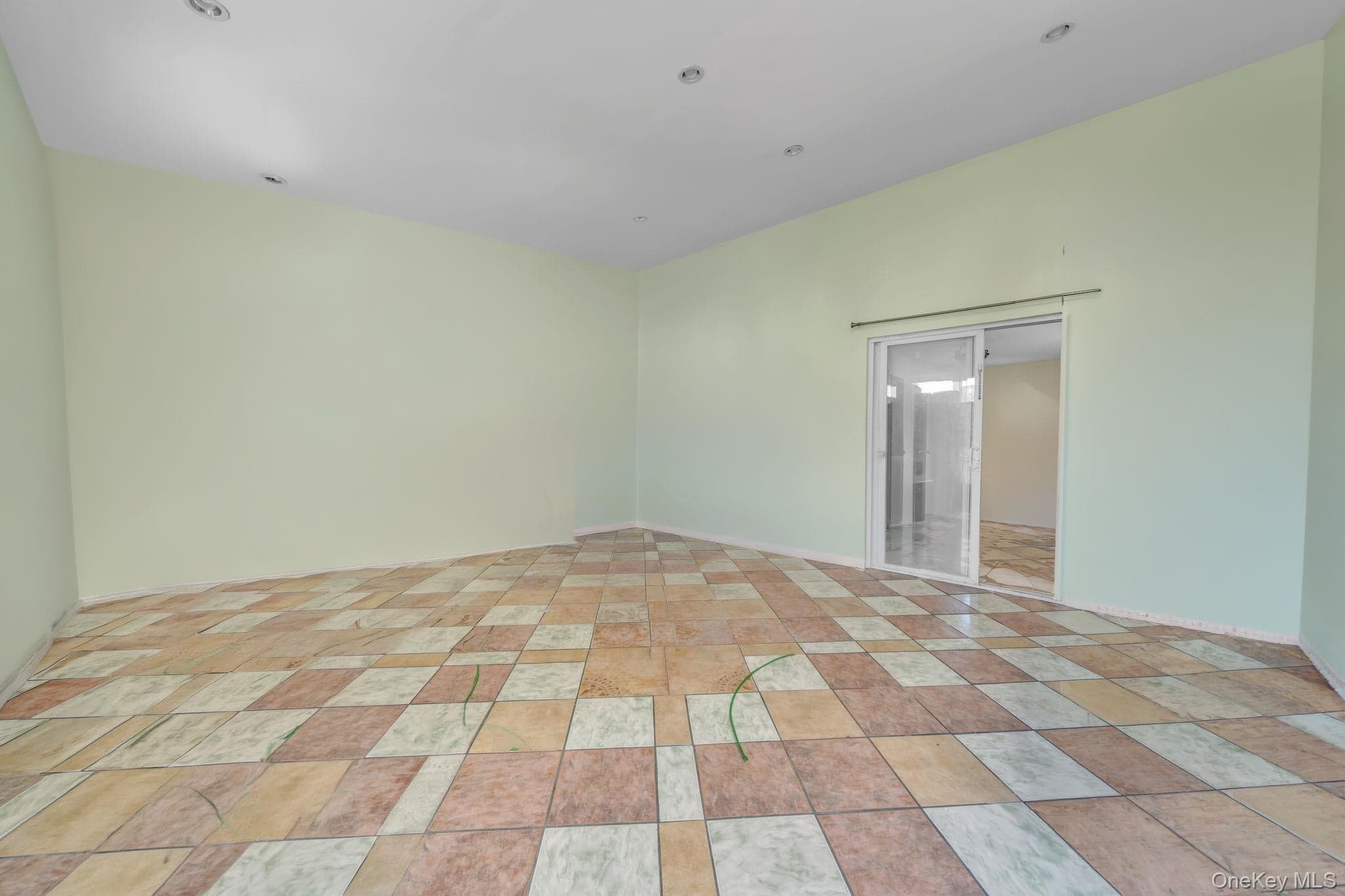1232 E 92nd Street thumbnail 13