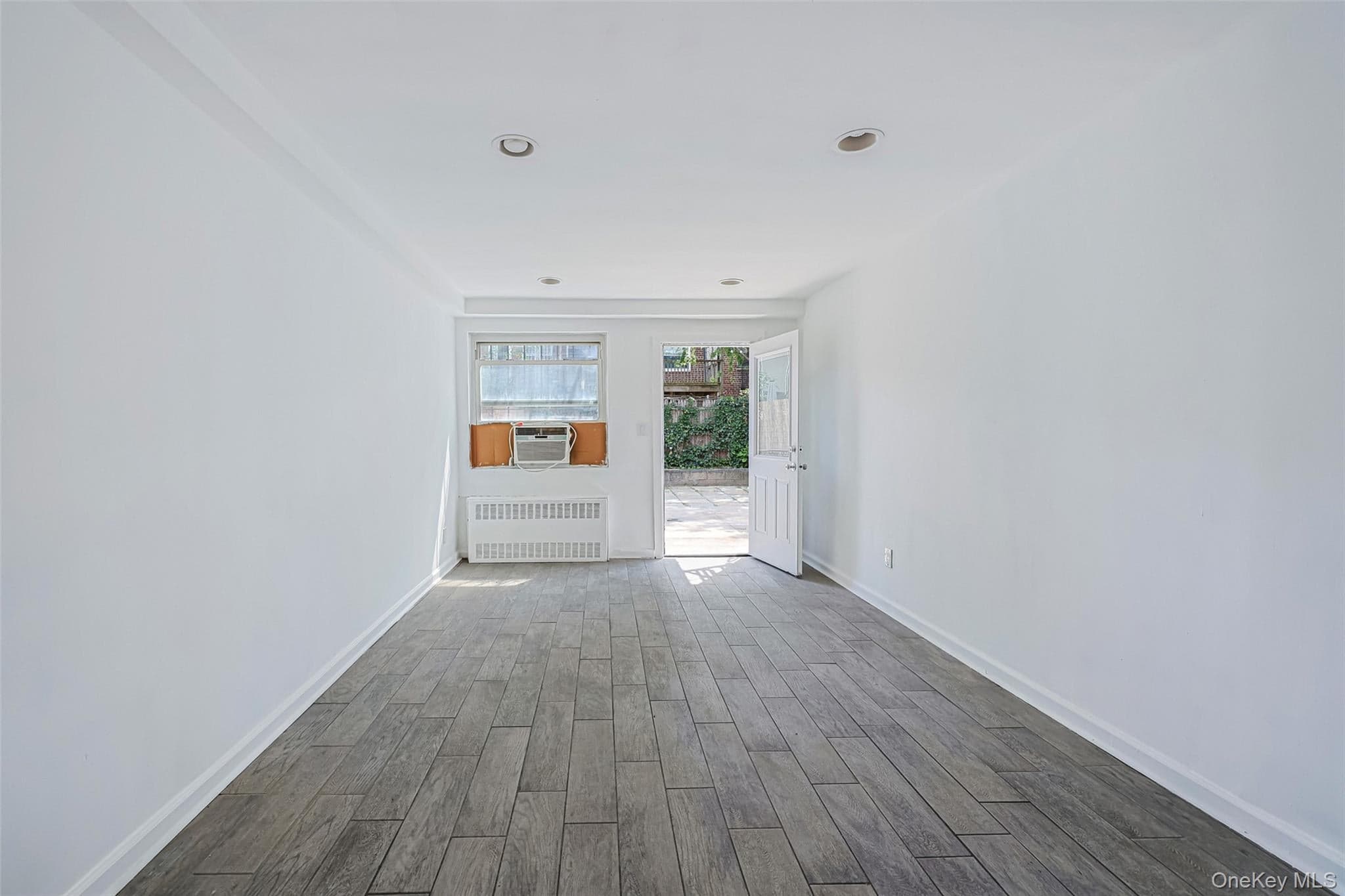 3231 71 Street thumbnail 26