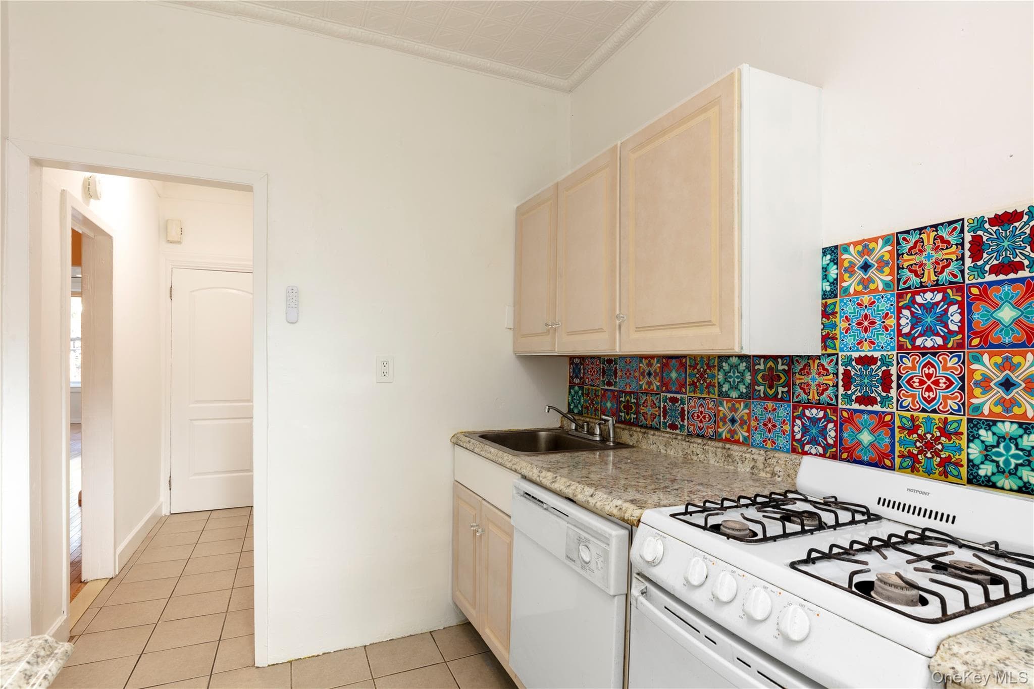 501 Vandervoort Avenue thumbnail 13