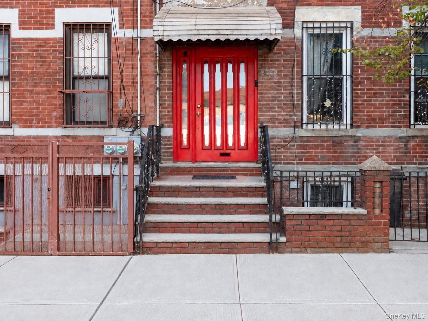 501 Vandervoort Avenue thumbnail 2