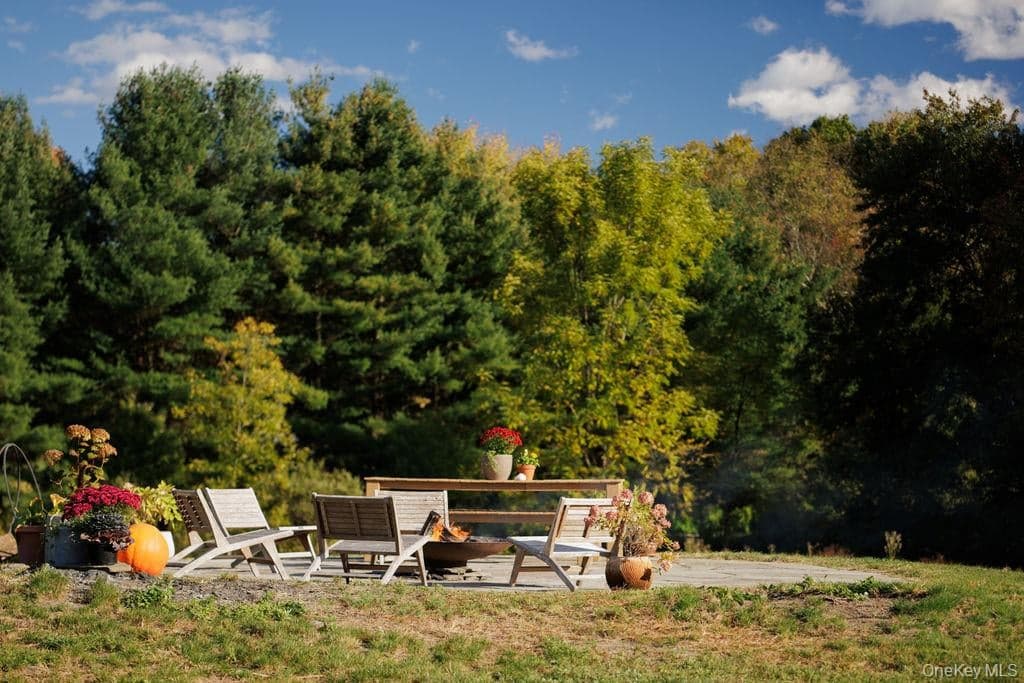 325 Cedar Heights Road thumbnail 23