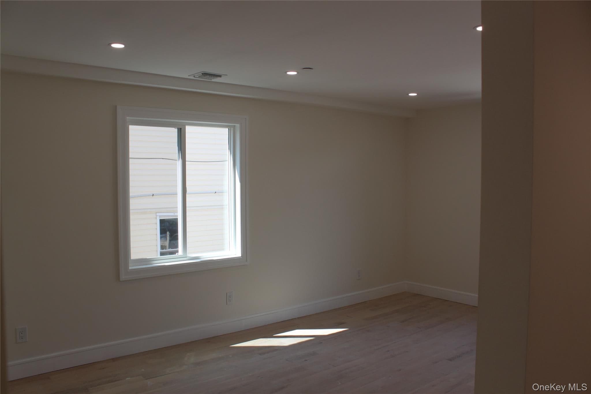 14516 106th Avenue thumbnail 32