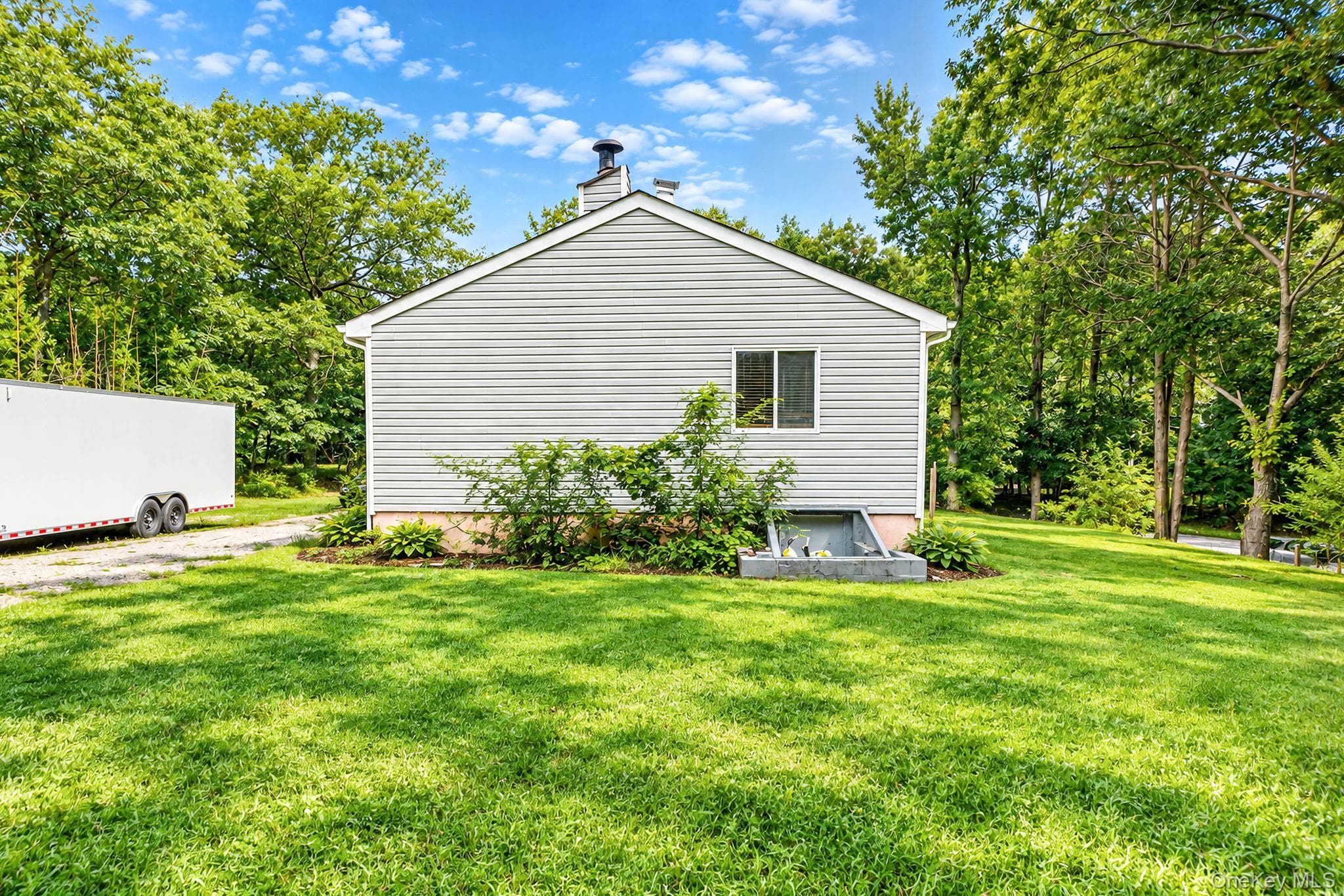95 W Bartlett Road thumbnail 32