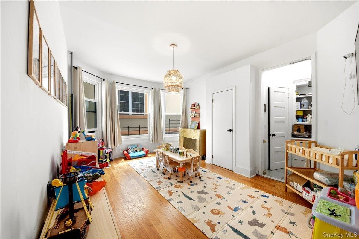 50 S 7th Avenue thumbnail 6