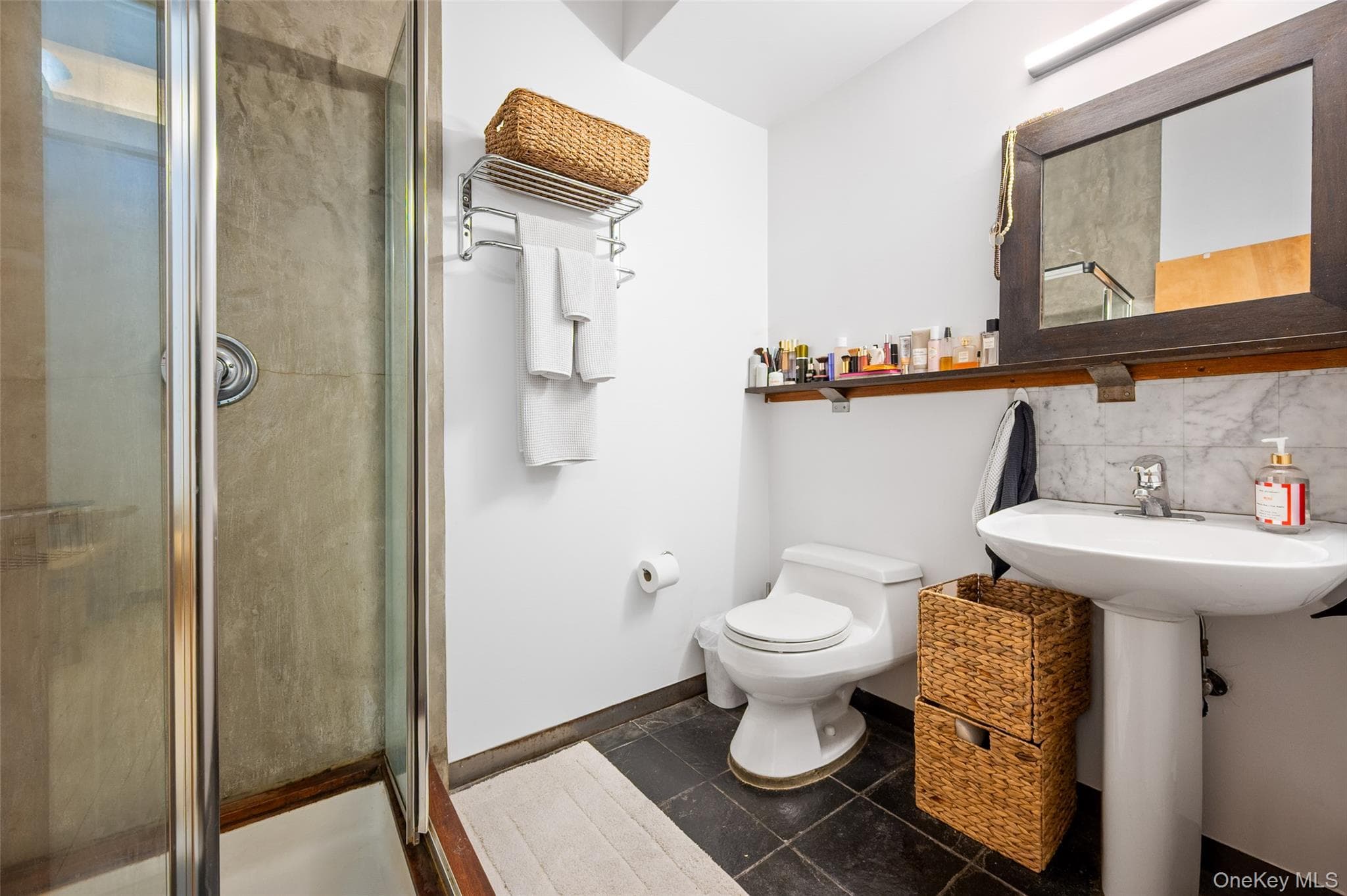 439 Lafayette Street Unit: 3 thumbnail 9