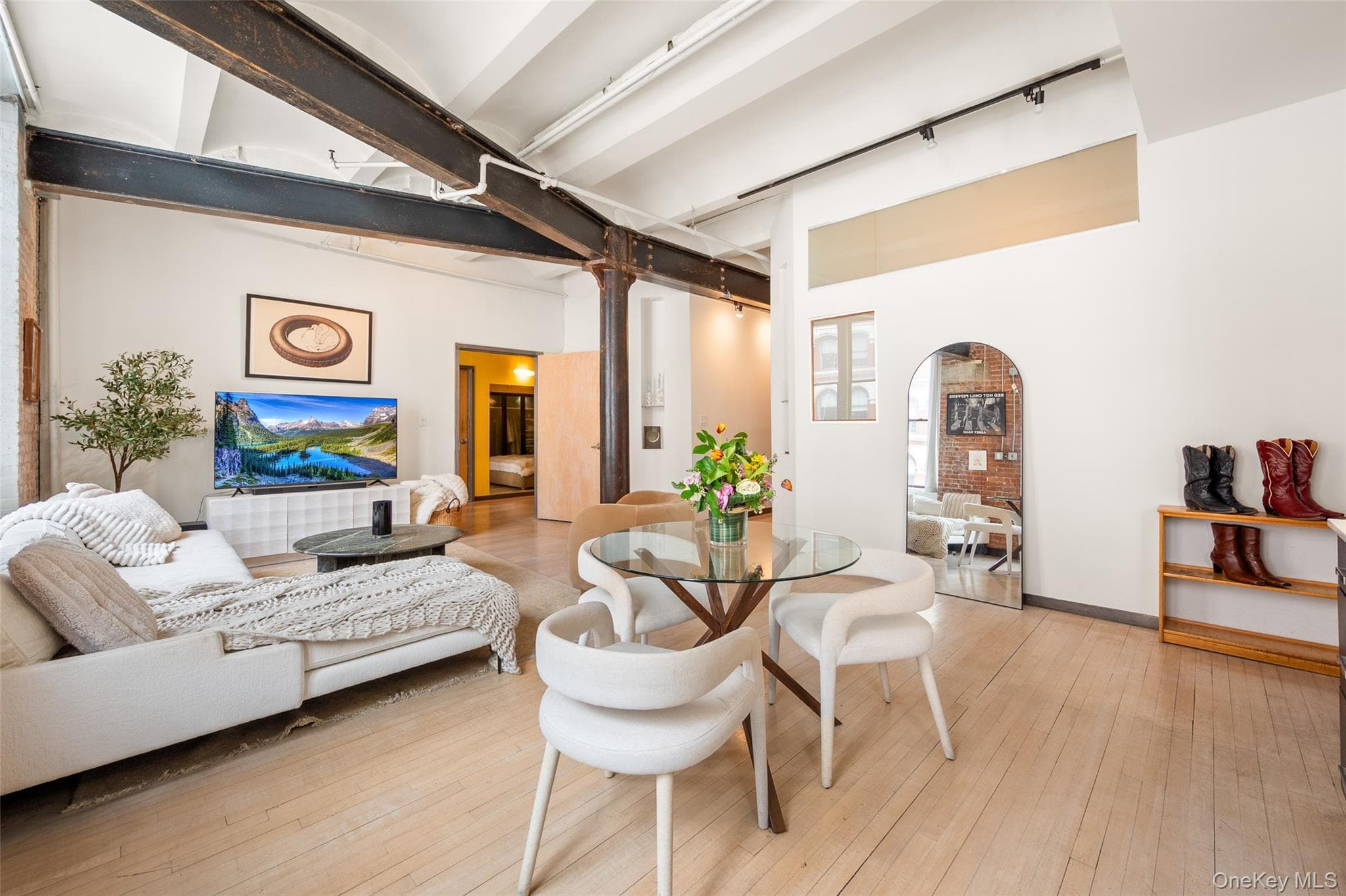 439 Lafayette Street Unit: 3 thumbnail 5