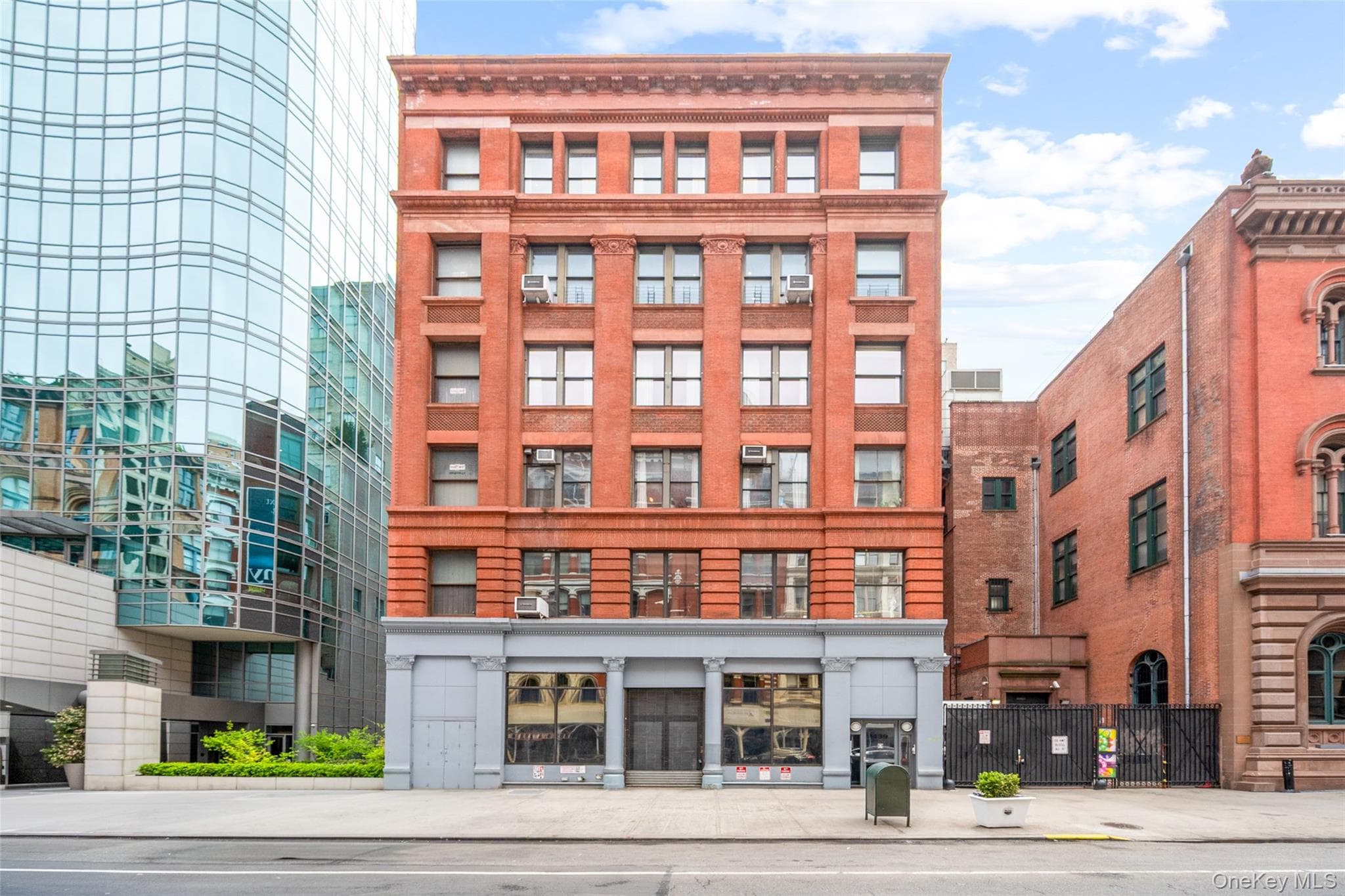 439 Lafayette Street Unit: 3 thumbnail 19