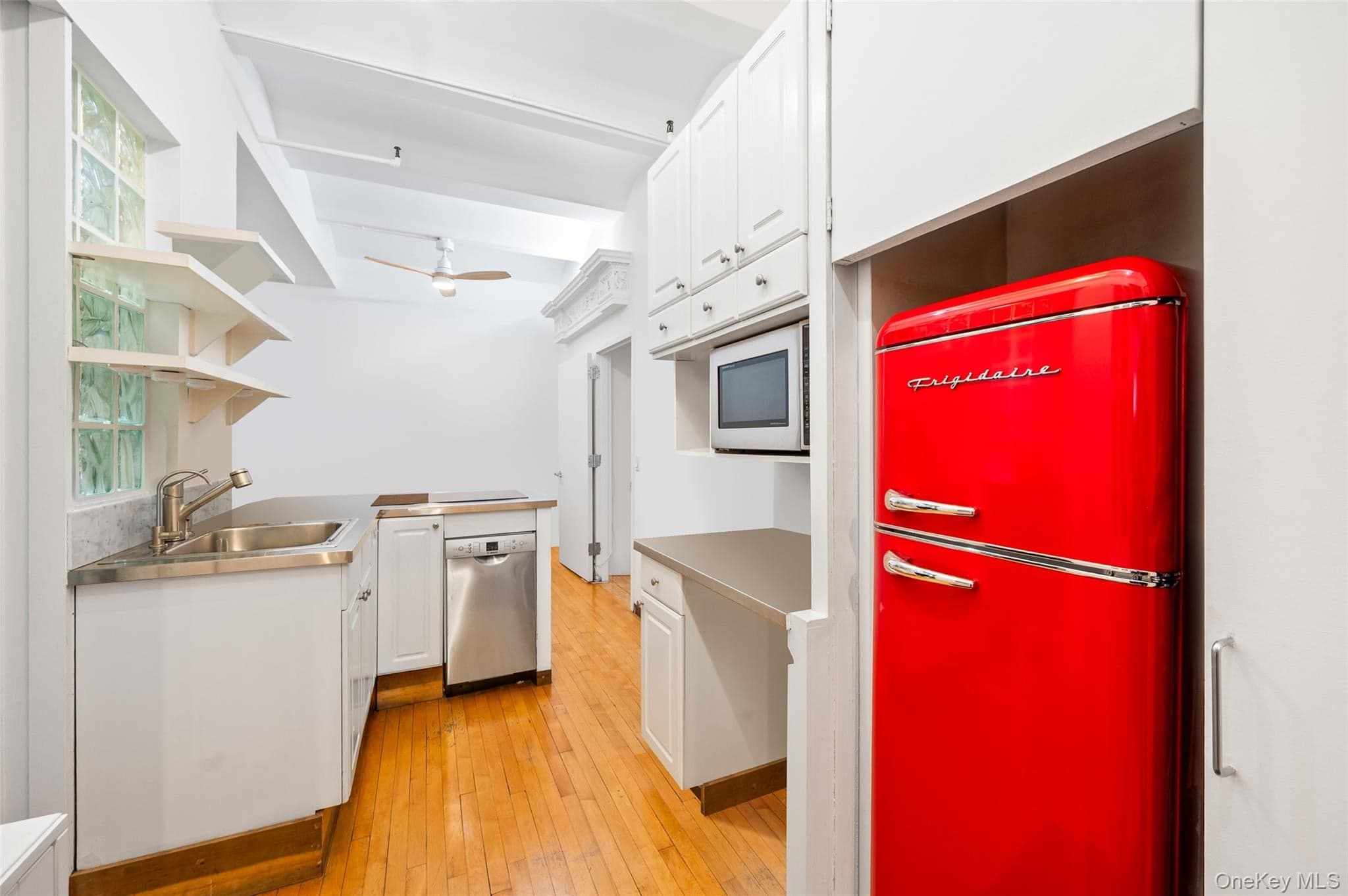 439 Lafayette Street Unit: 3 thumbnail 15