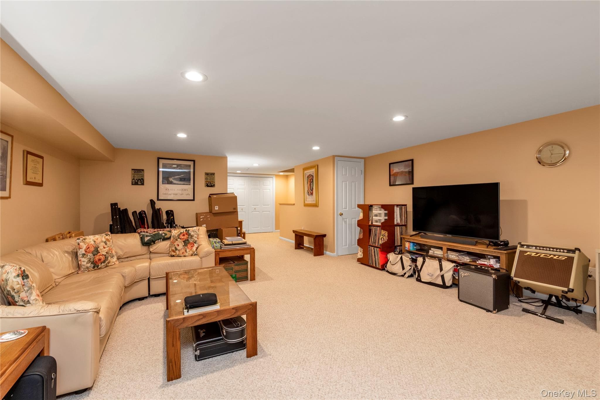 2189 Jerusalem Avenue thumbnail 18