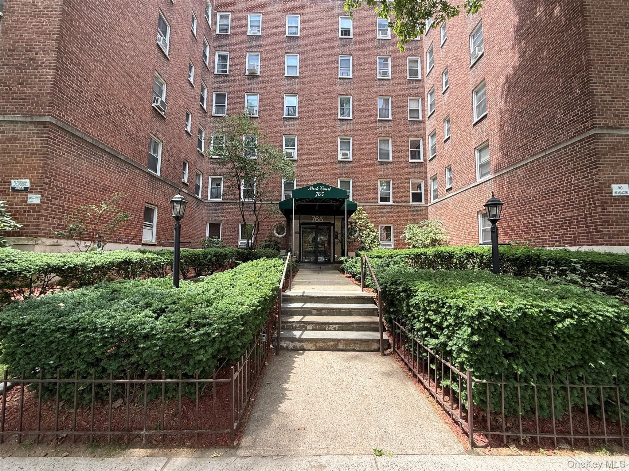 765 Bronx River Unit: 3F photo 1