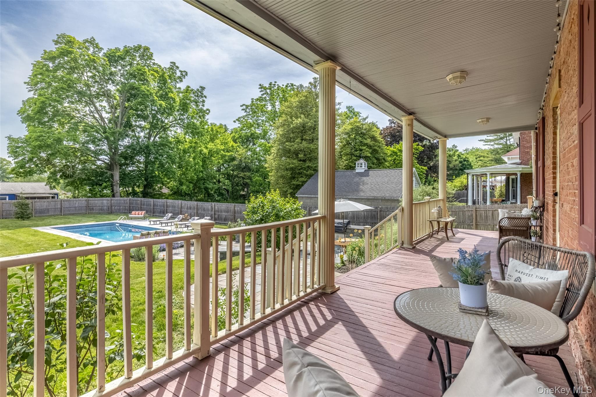 831 Wolcott Avenue thumbnail 48
