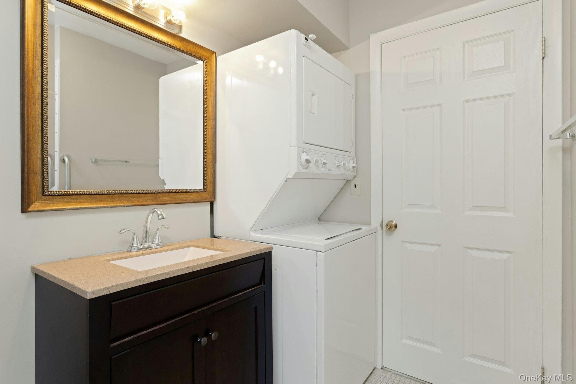 34 Warwick Place Unit: B thumbnail 21