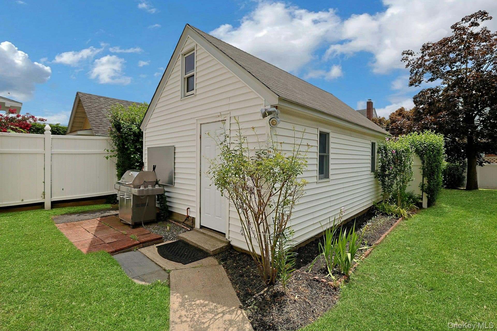 54 Bowman Avenue thumbnail 25