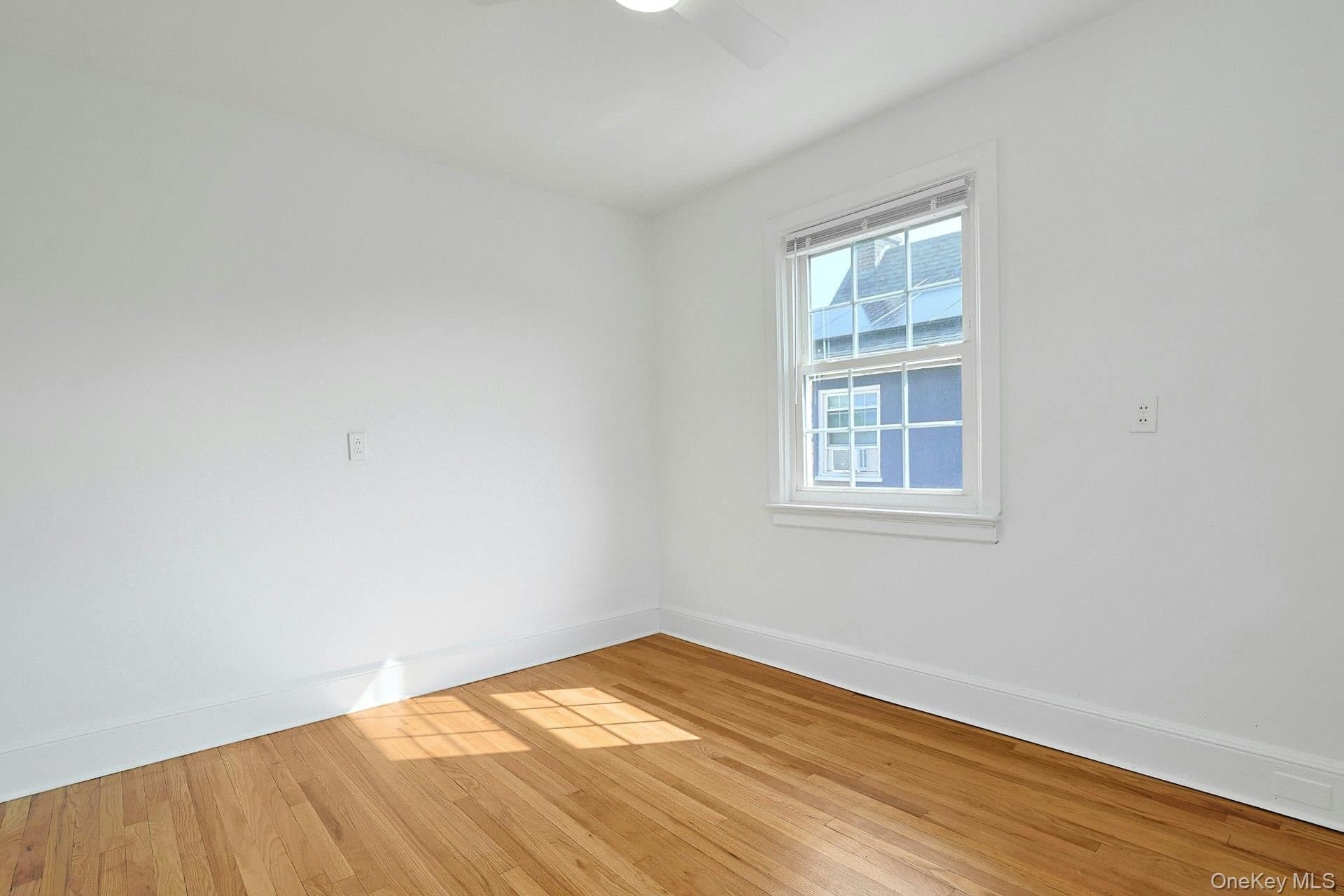 54 Bowman Avenue thumbnail 22