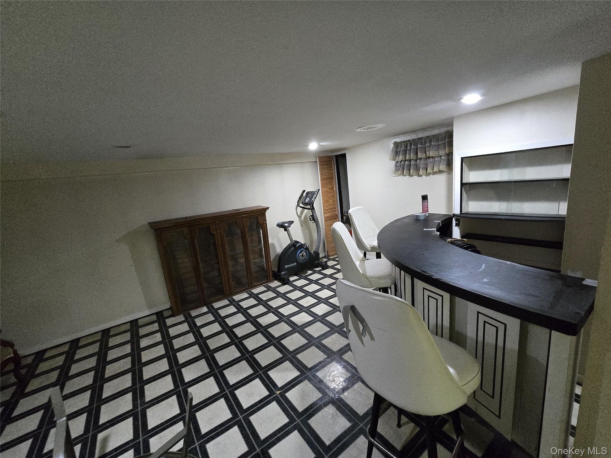 950 Linkwood Drive thumbnail 16