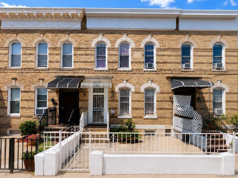 91-14 86th Drive, Woodhaven