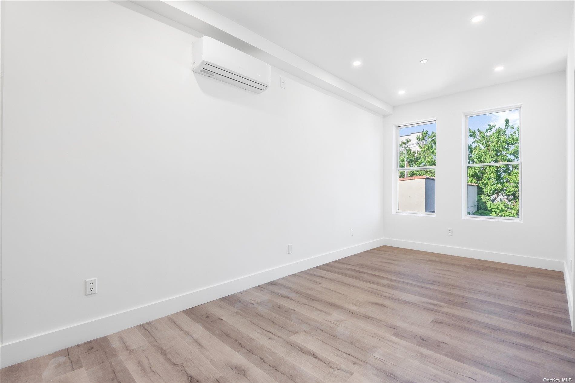 1207 Rogers Avenue thumbnail 25