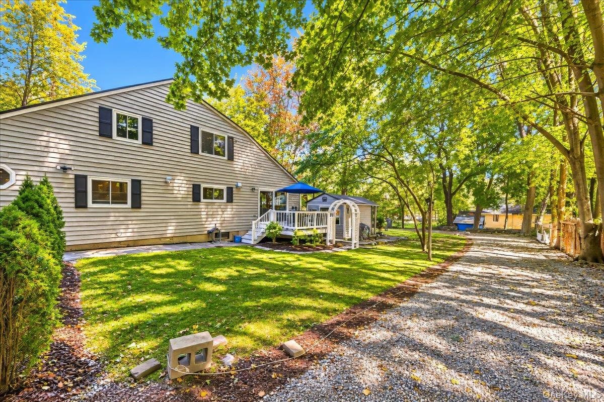 17 Lakelands Avenue thumbnail 26