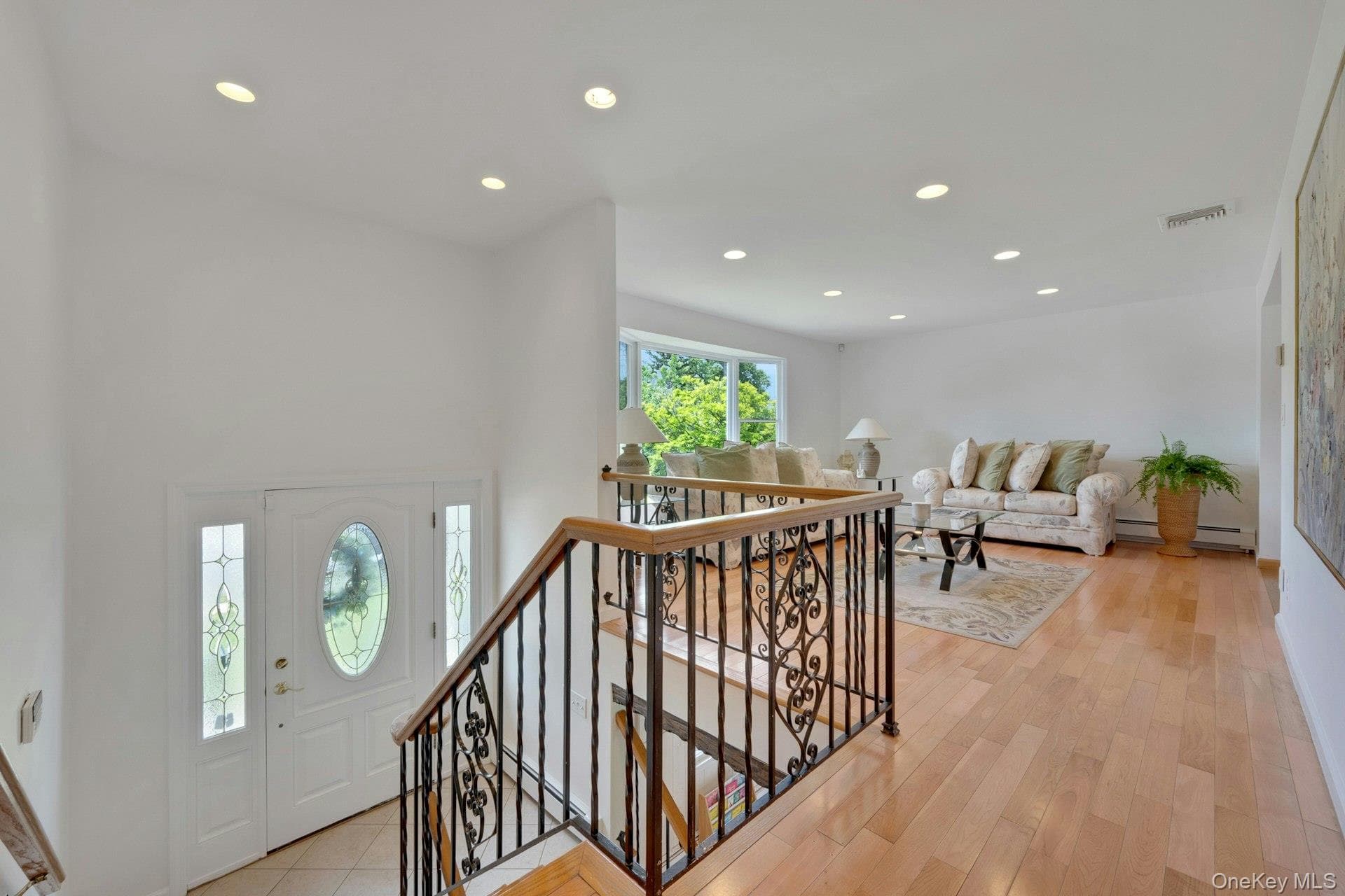 100 Neptune Avenue thumbnail 2