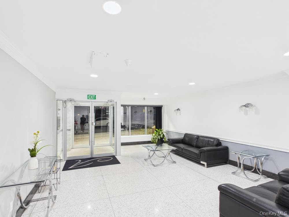 6515 Alderton Street Unit: 3F thumbnail 7