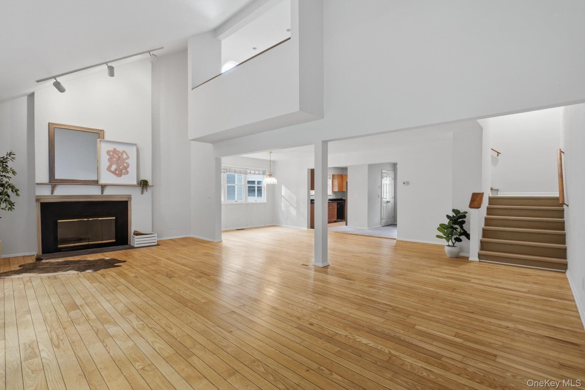 1452 Iroquois Street photo 1