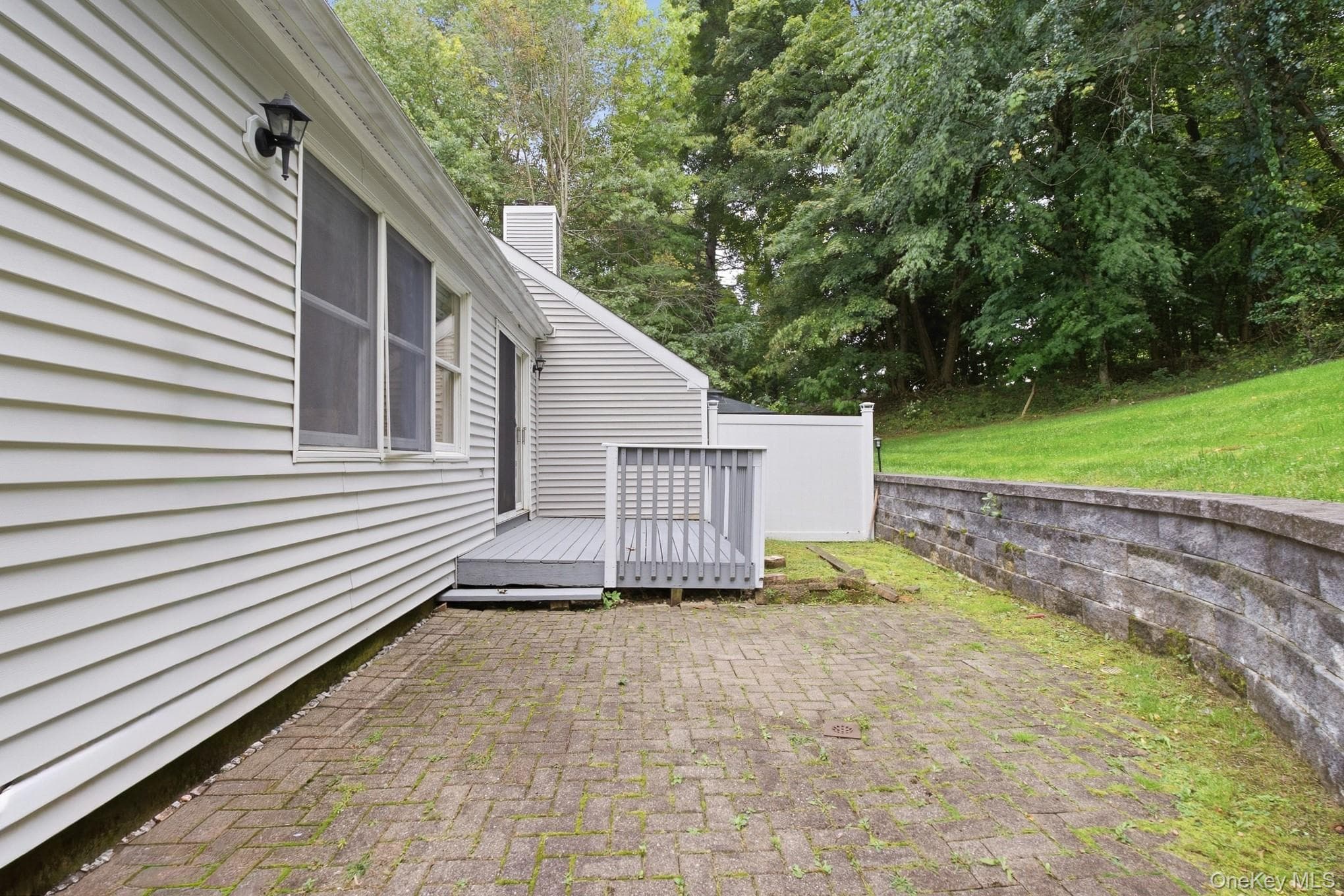 1452 Iroquois Street thumbnail 23