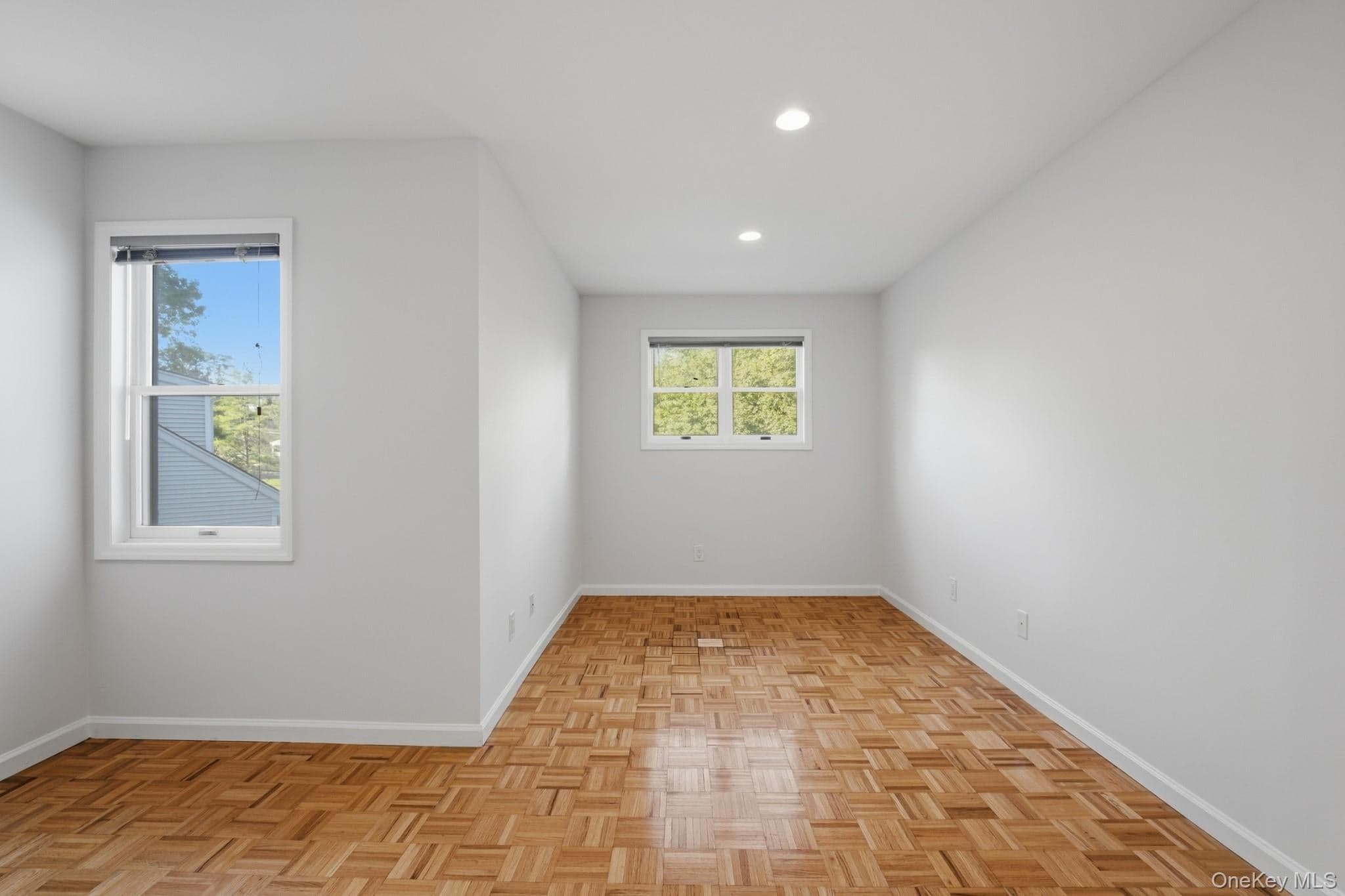 1452 Iroquois Street thumbnail 15