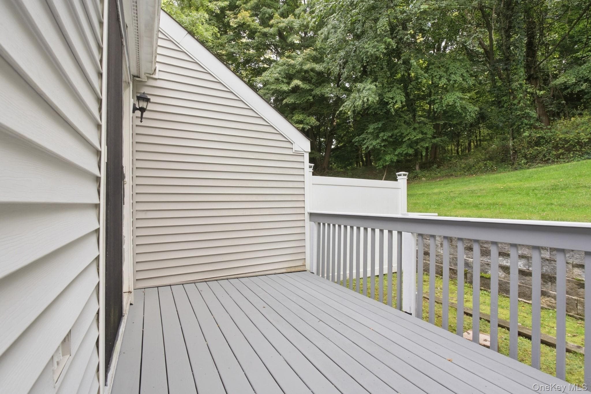 1452 Iroquois Street thumbnail 21