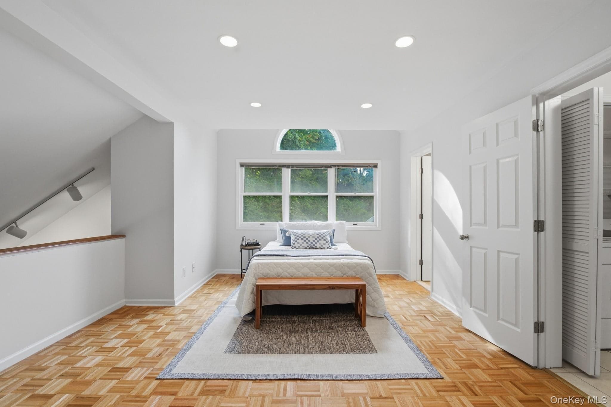 1452 Iroquois Street thumbnail 10