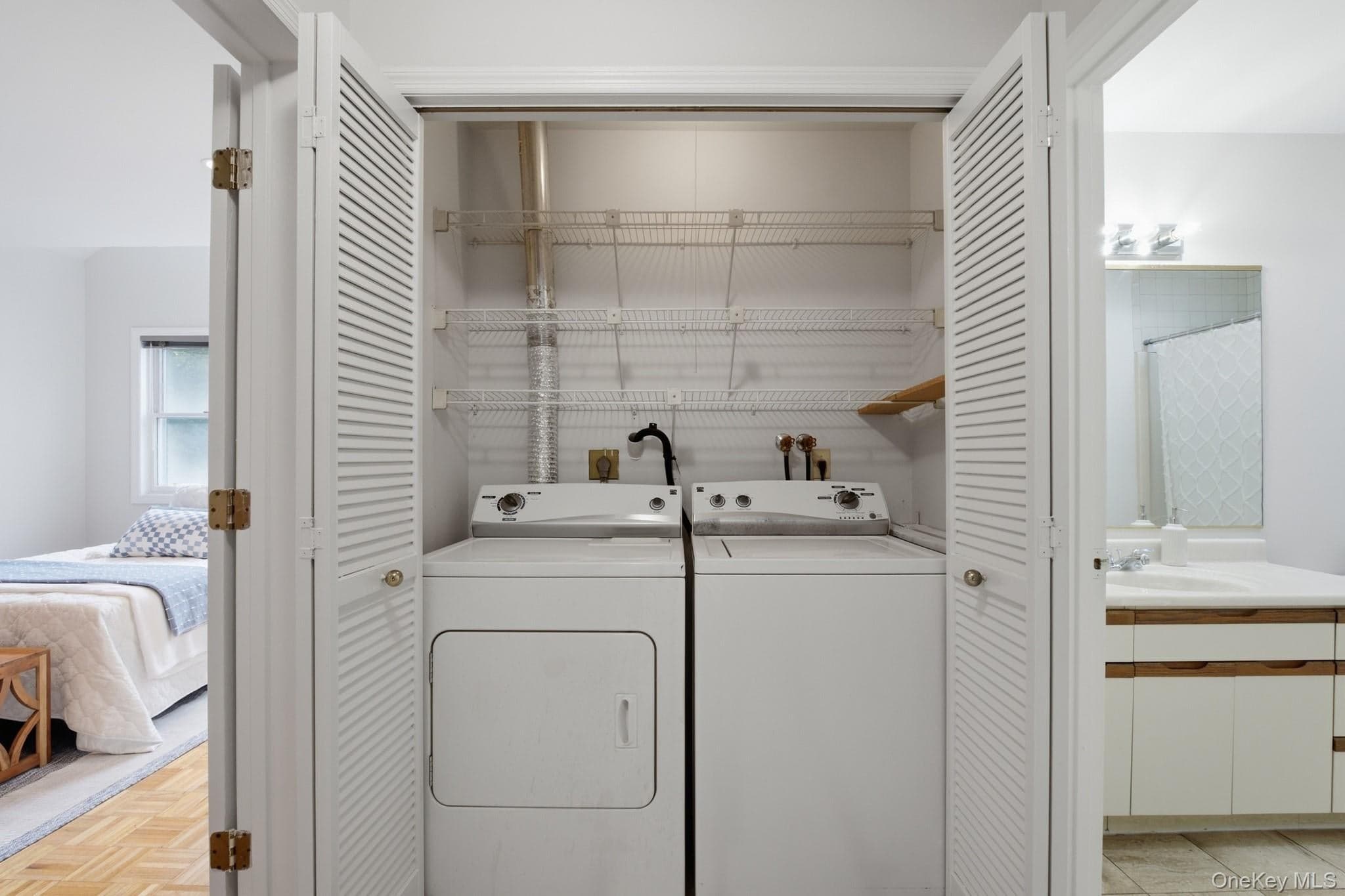 1452 Iroquois Street thumbnail 14