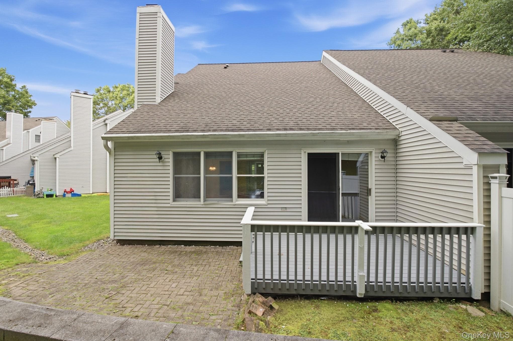 1452 Iroquois Street thumbnail 20