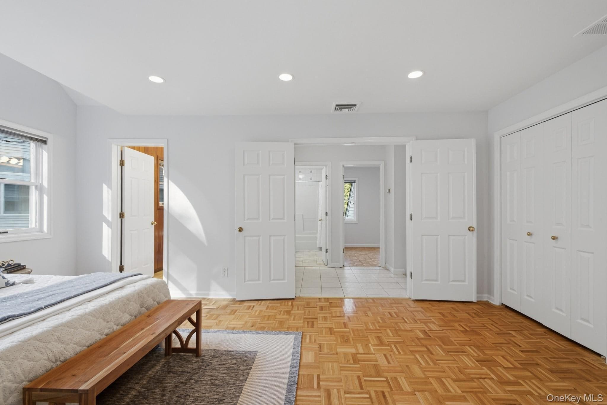 1452 Iroquois Street thumbnail 12